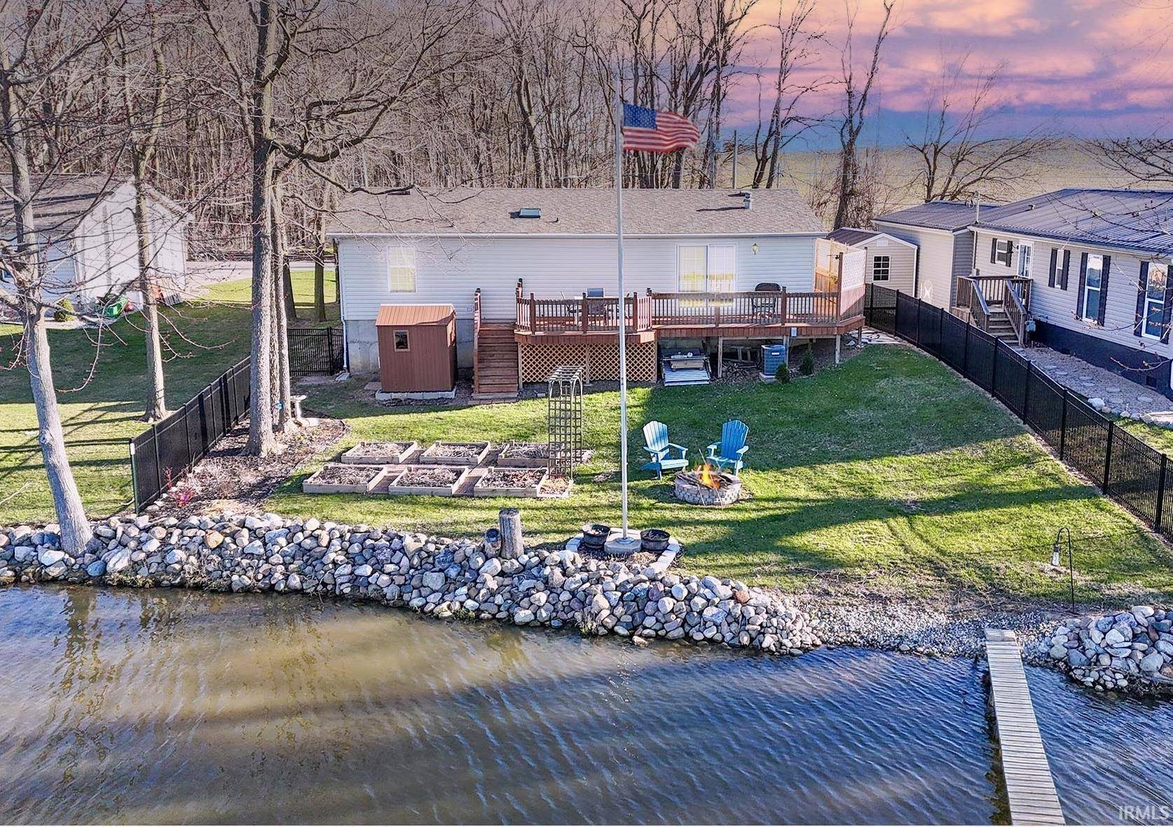Albion, IN 46701,2630 E Skinner Lake N Drive