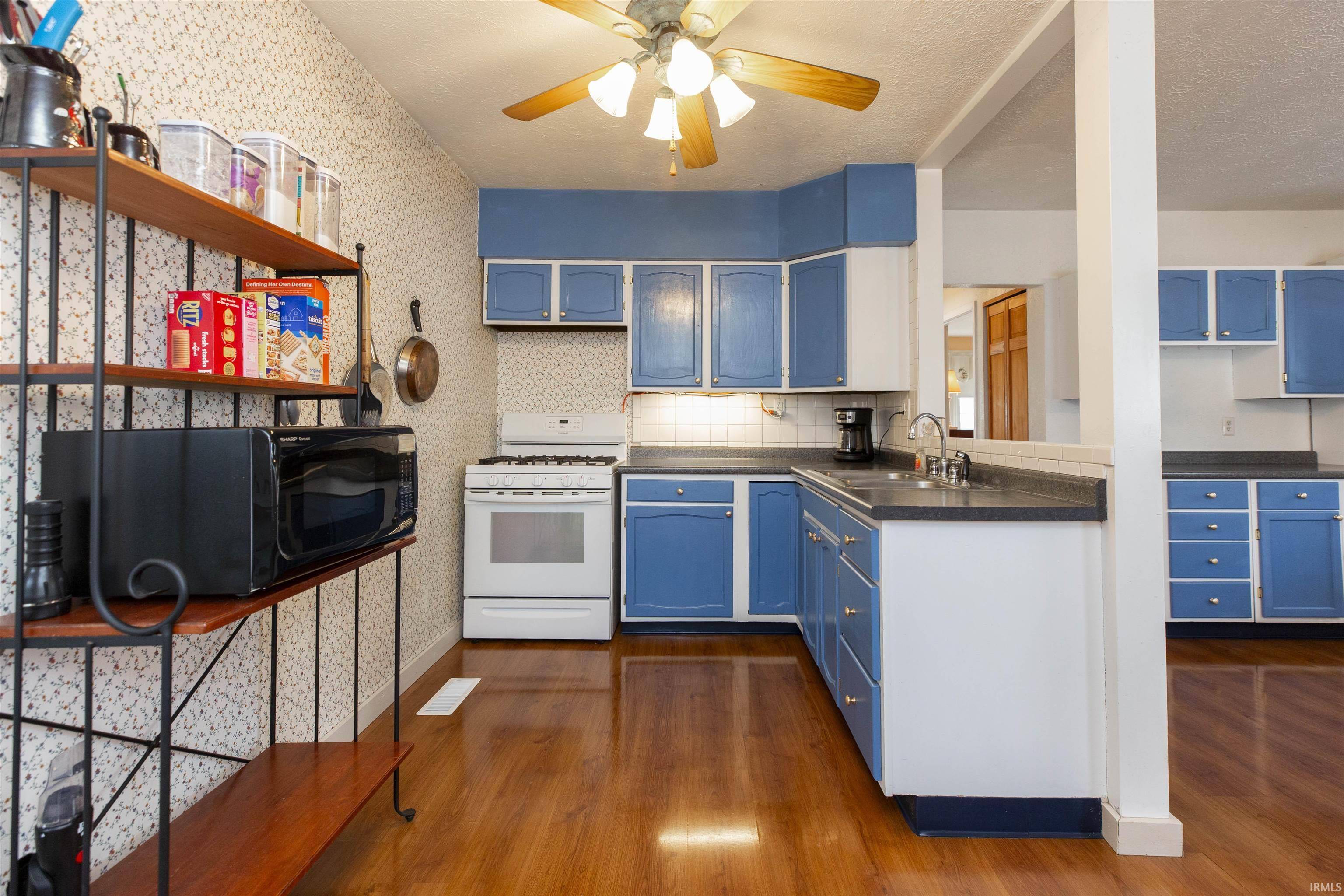 South Bend, IN 46637,52580 Helmen Avenue