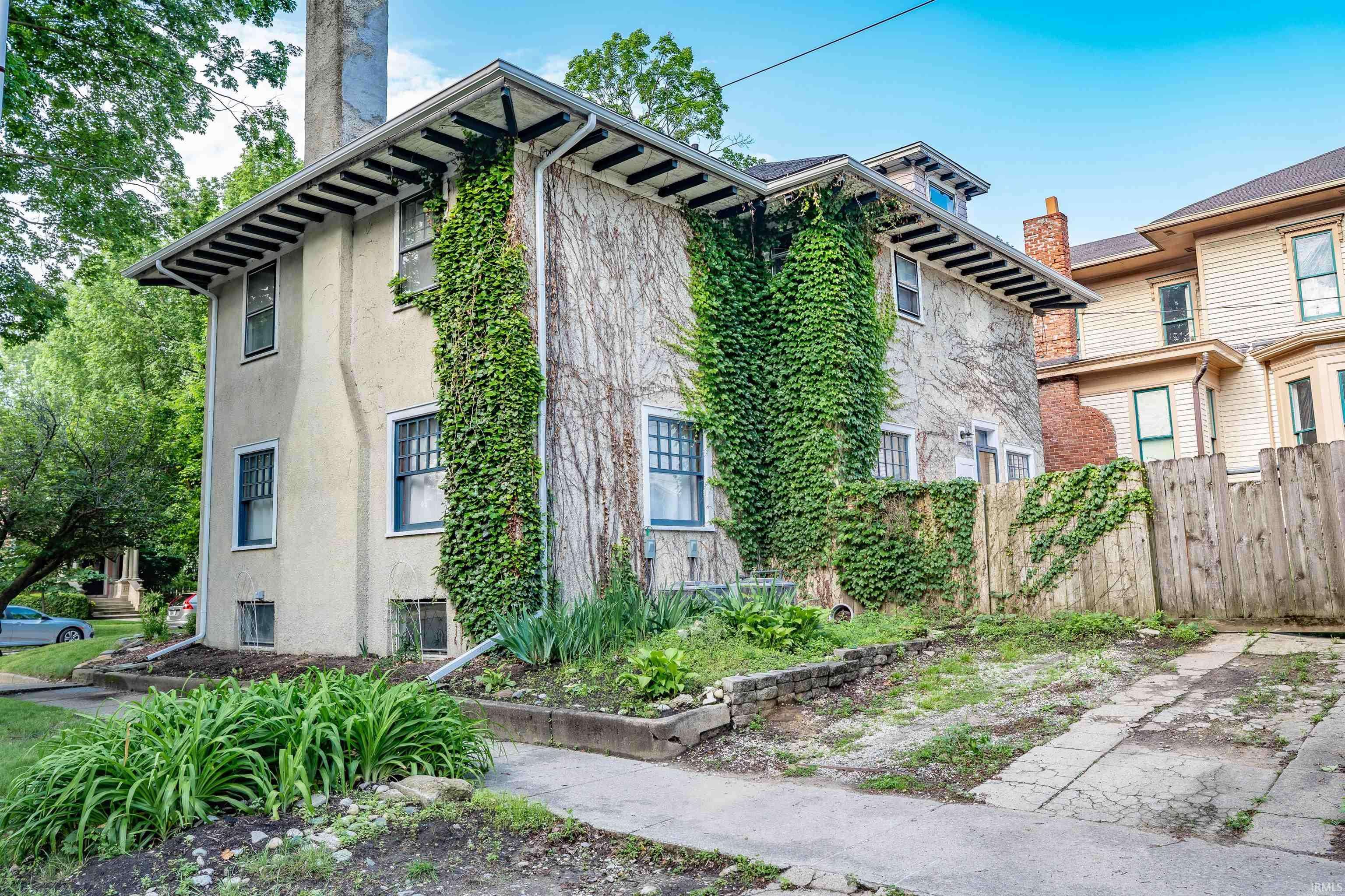 Fort Wayne, IN 46802,1012 W Berry Street