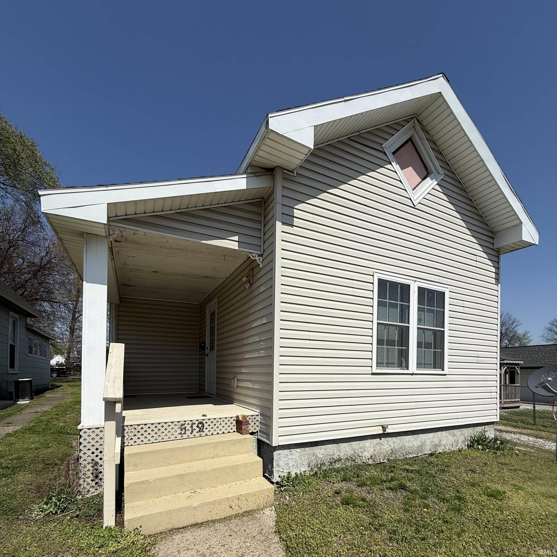 Vincennes, IN 47591,519 S 6th Street