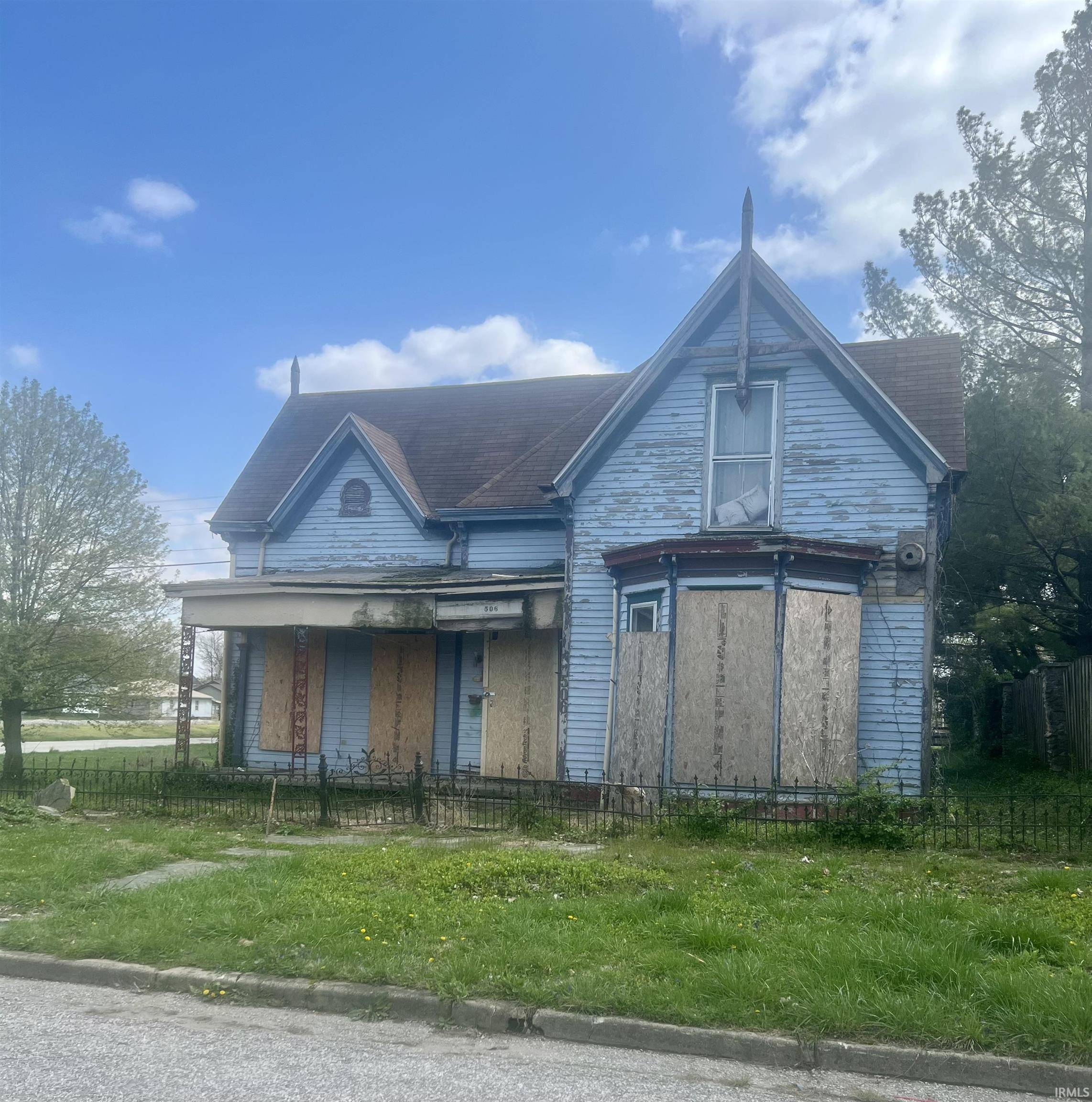 Mitchell, IN 47446,506 W Frank Street