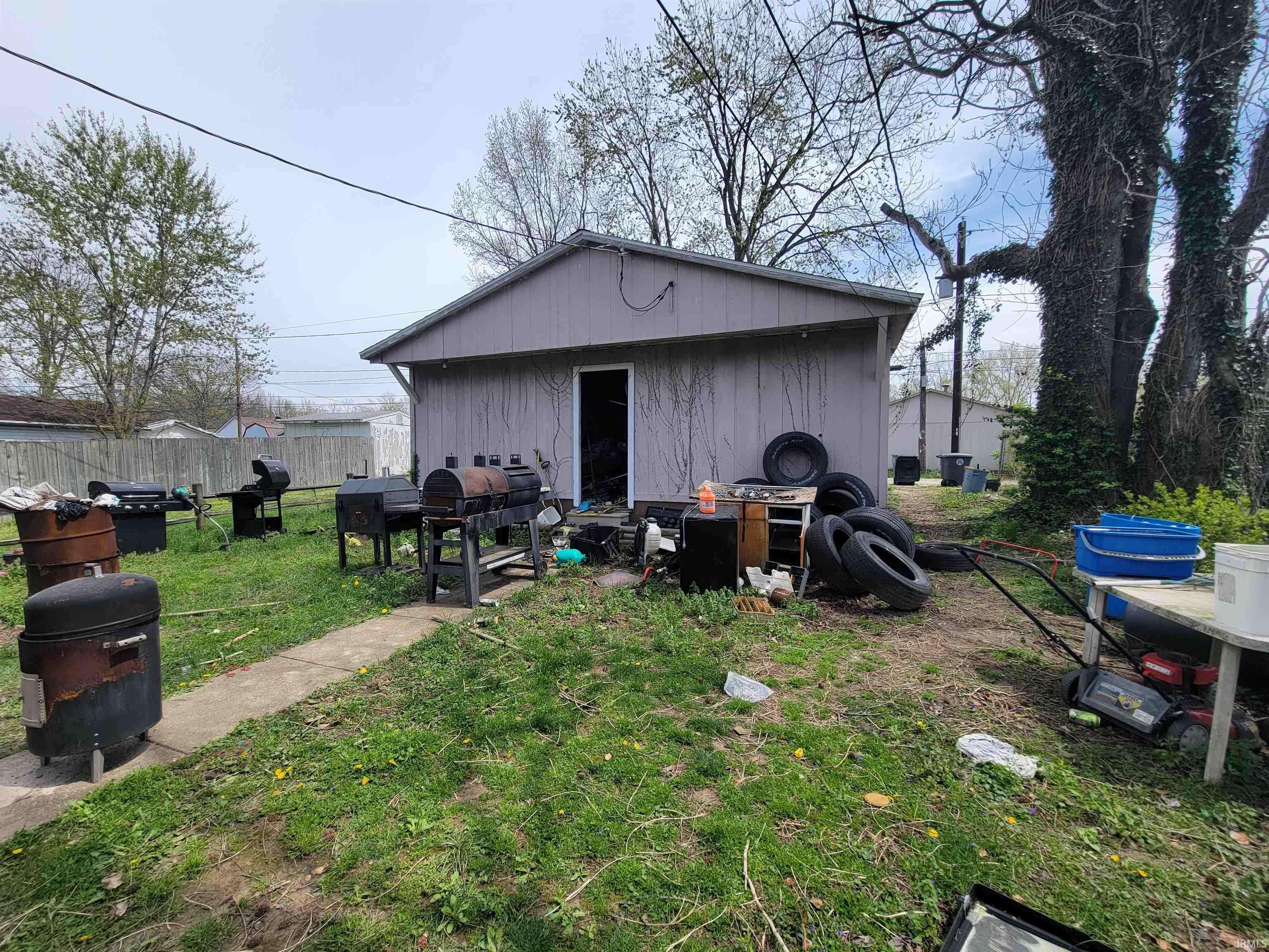 Evansville, IN 47712,1826 S Bosse Avenue