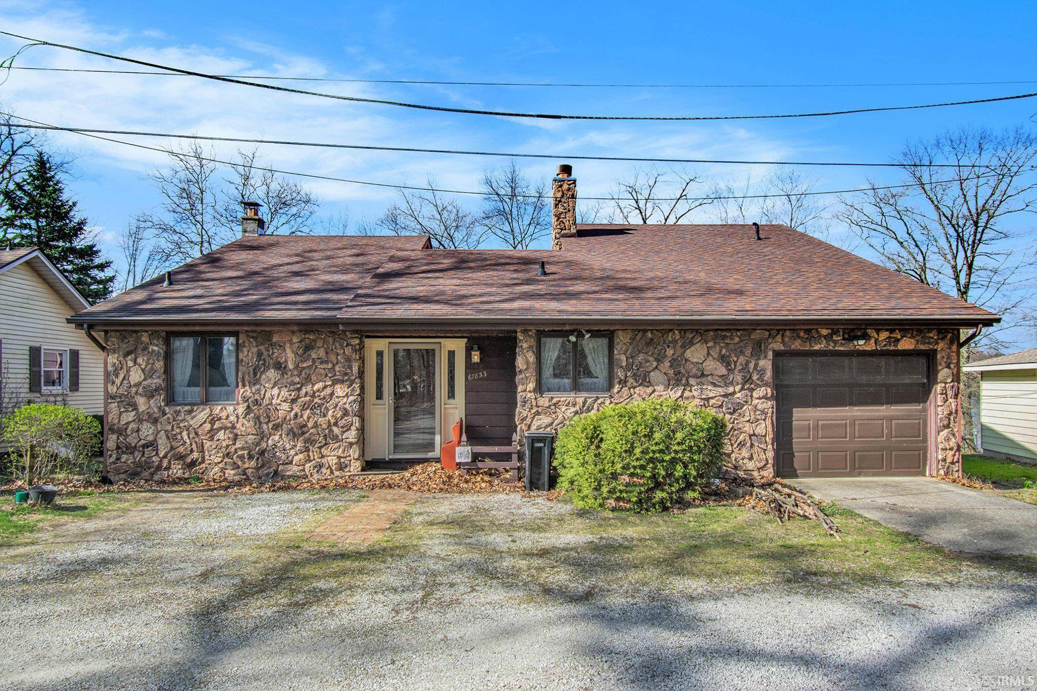 Lakeville, IN 46536-9710,67833 Lake Trail