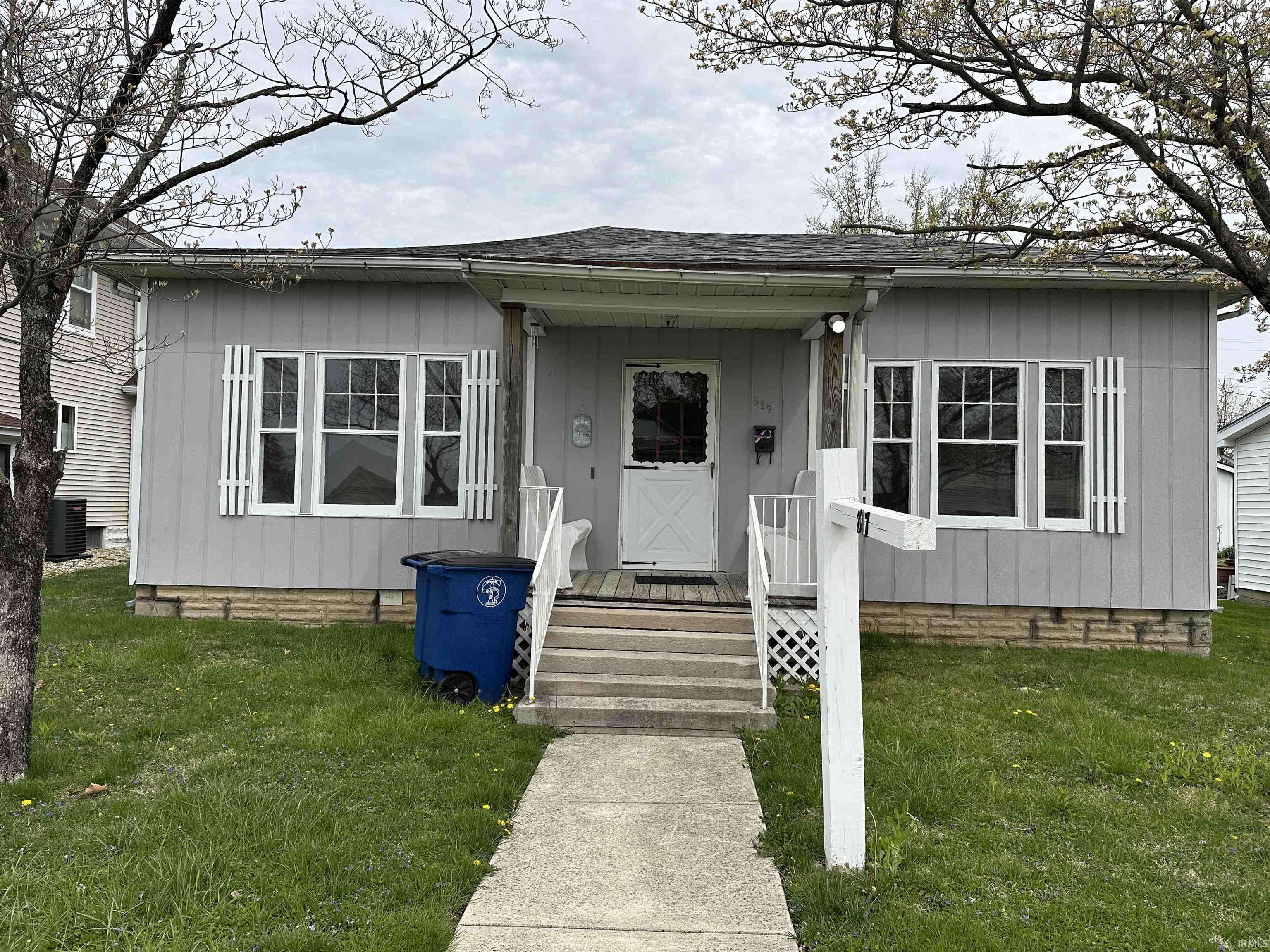 Mitchell, IN 47446-1324,817 W Brook Street