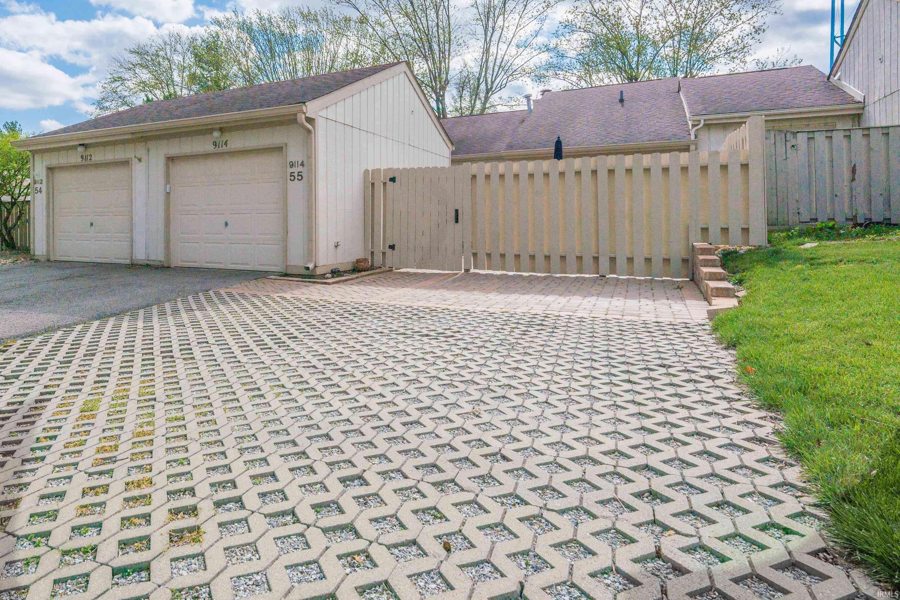 Bloomington, IN 47401,9114 S Greenridge Lane #55