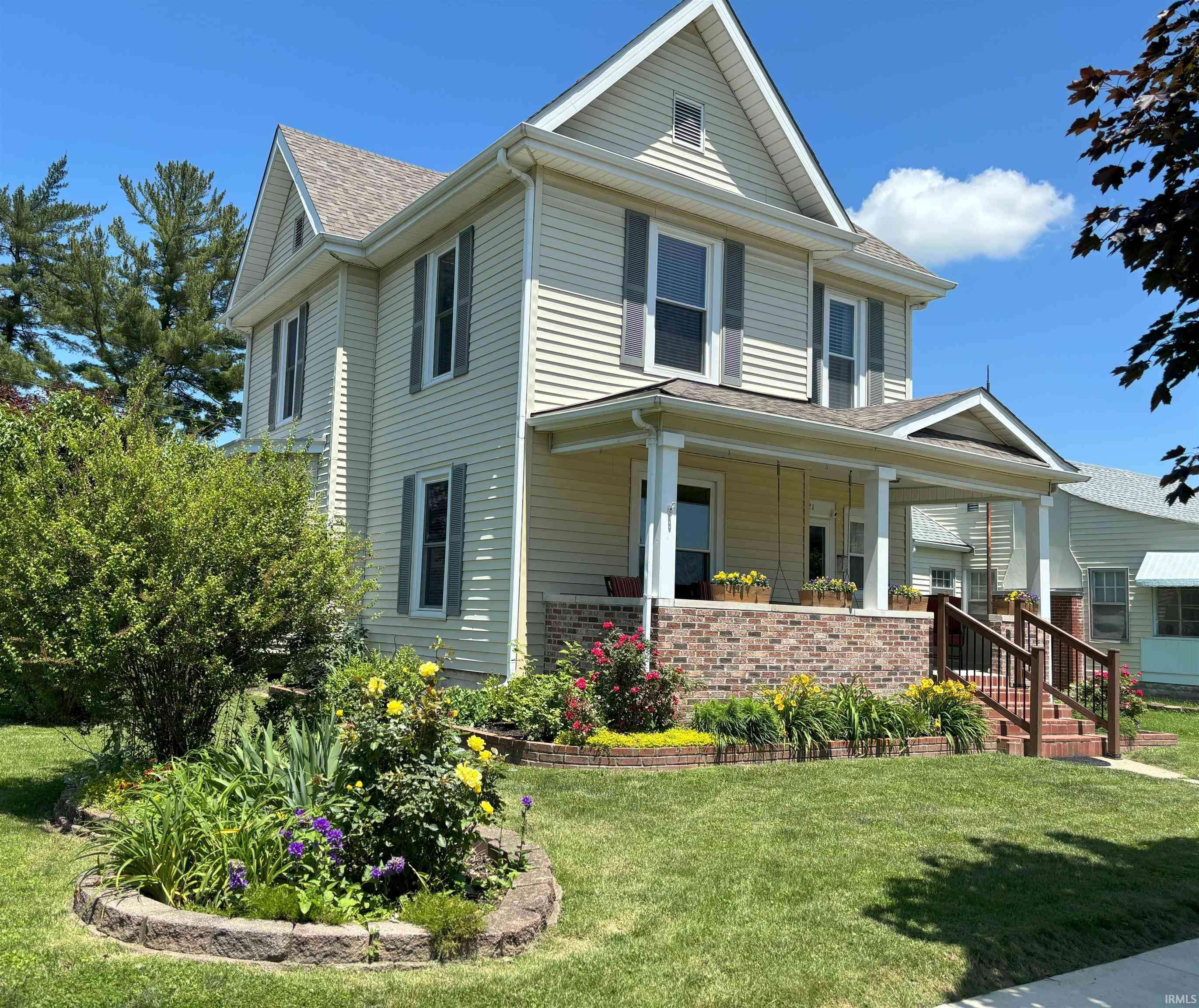 Mitchell, IN 47446,921 Brook Street