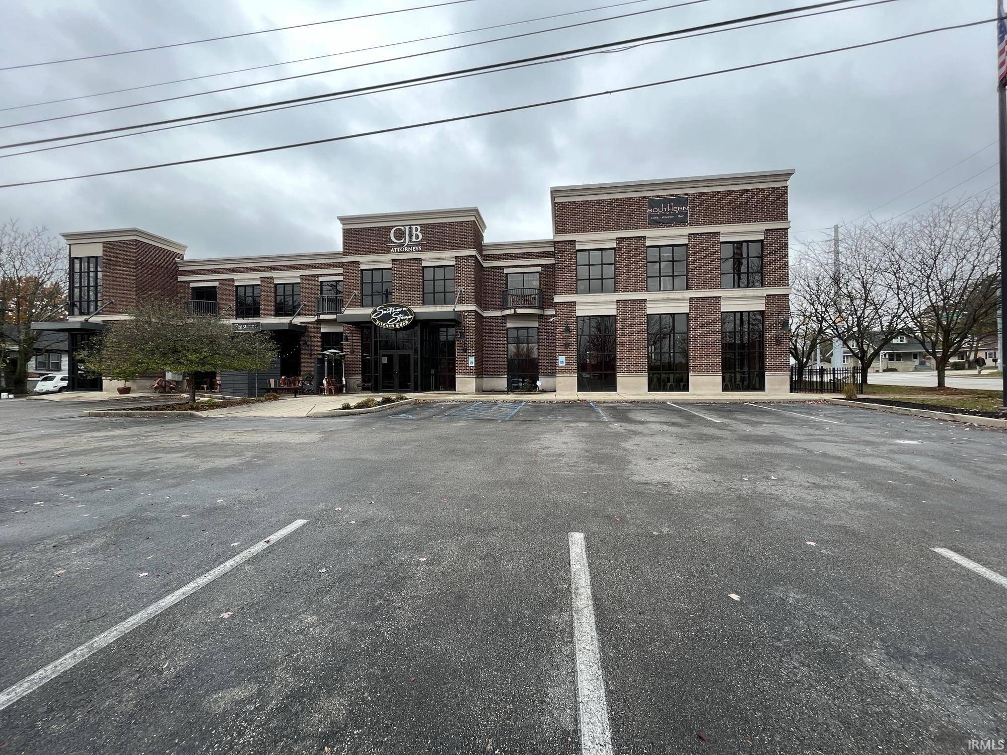 Bloomington, IN 47403,405 W Patterson Drive