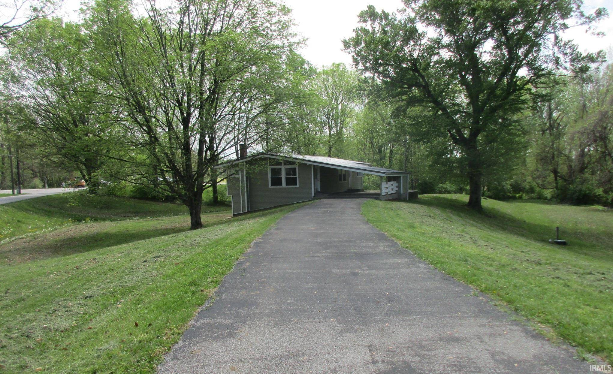 Vincennes, IN 47591,2347 E Navaho Drive