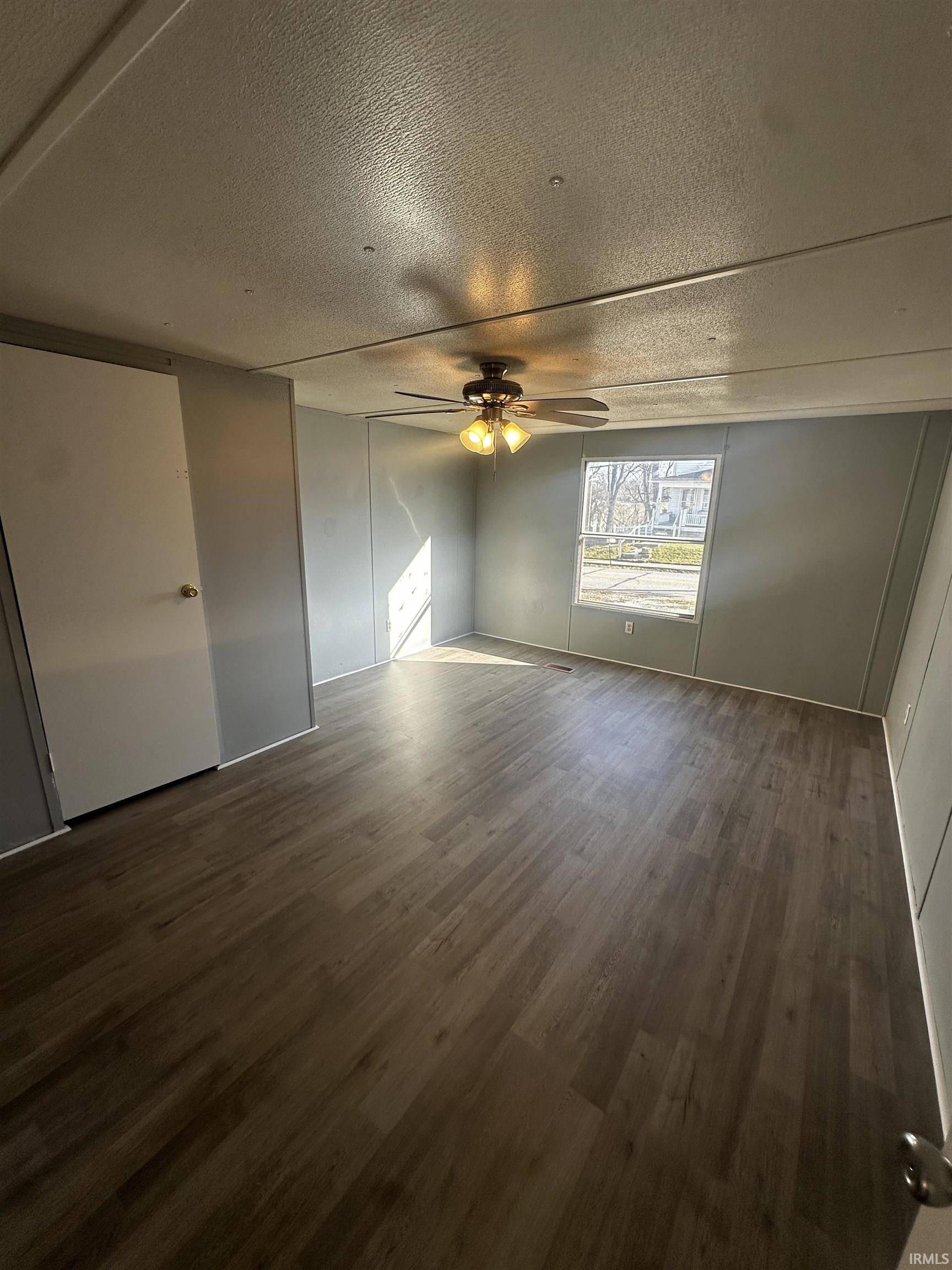 Bloomington, IN 47403,842 W Popcorn Road