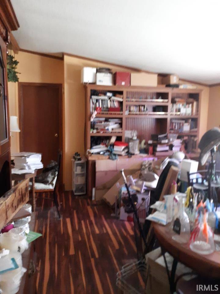 Pekin, IN 47165-7092,5526 E Borden Road