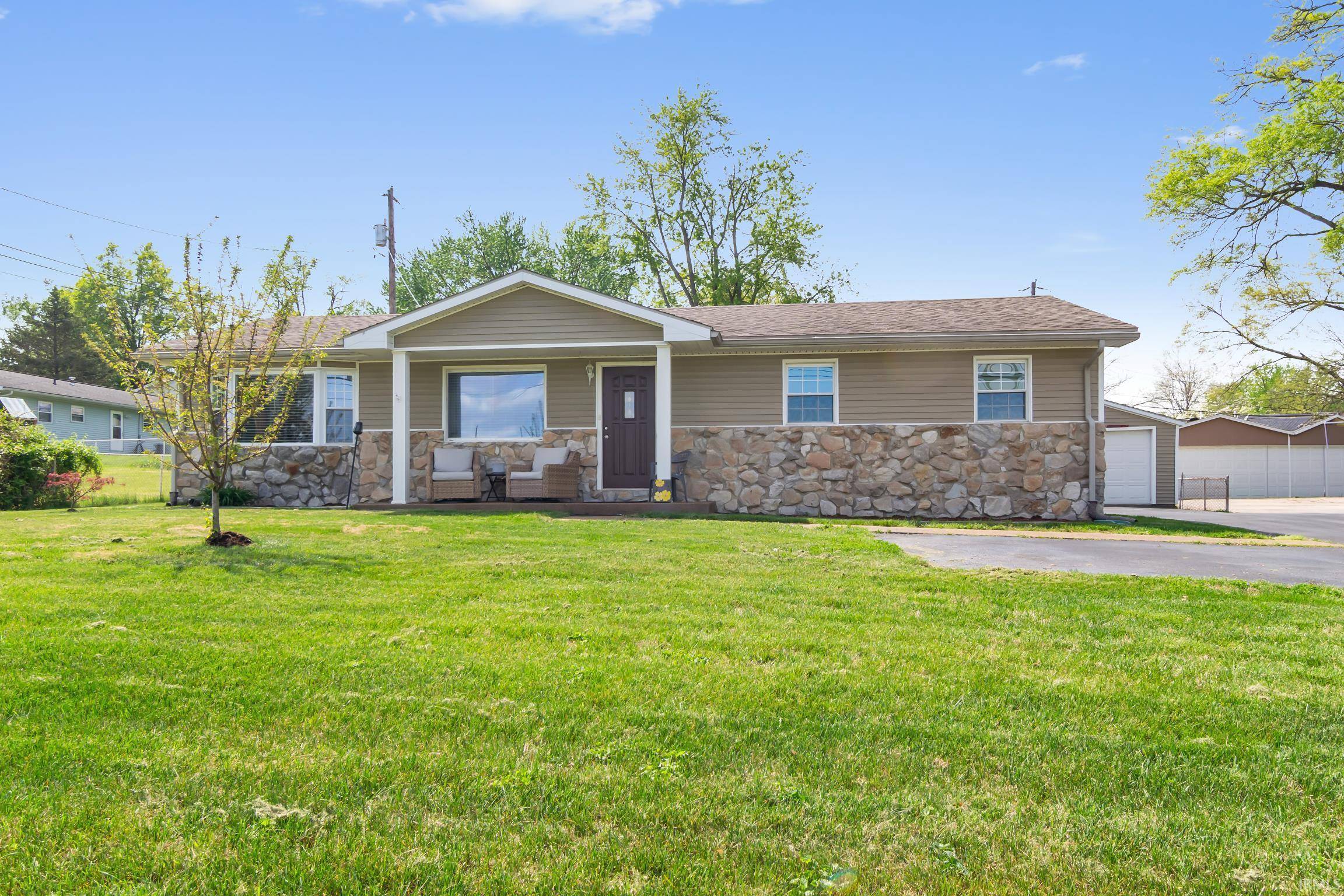 Newburgh, IN 47630,4877 Martin Road