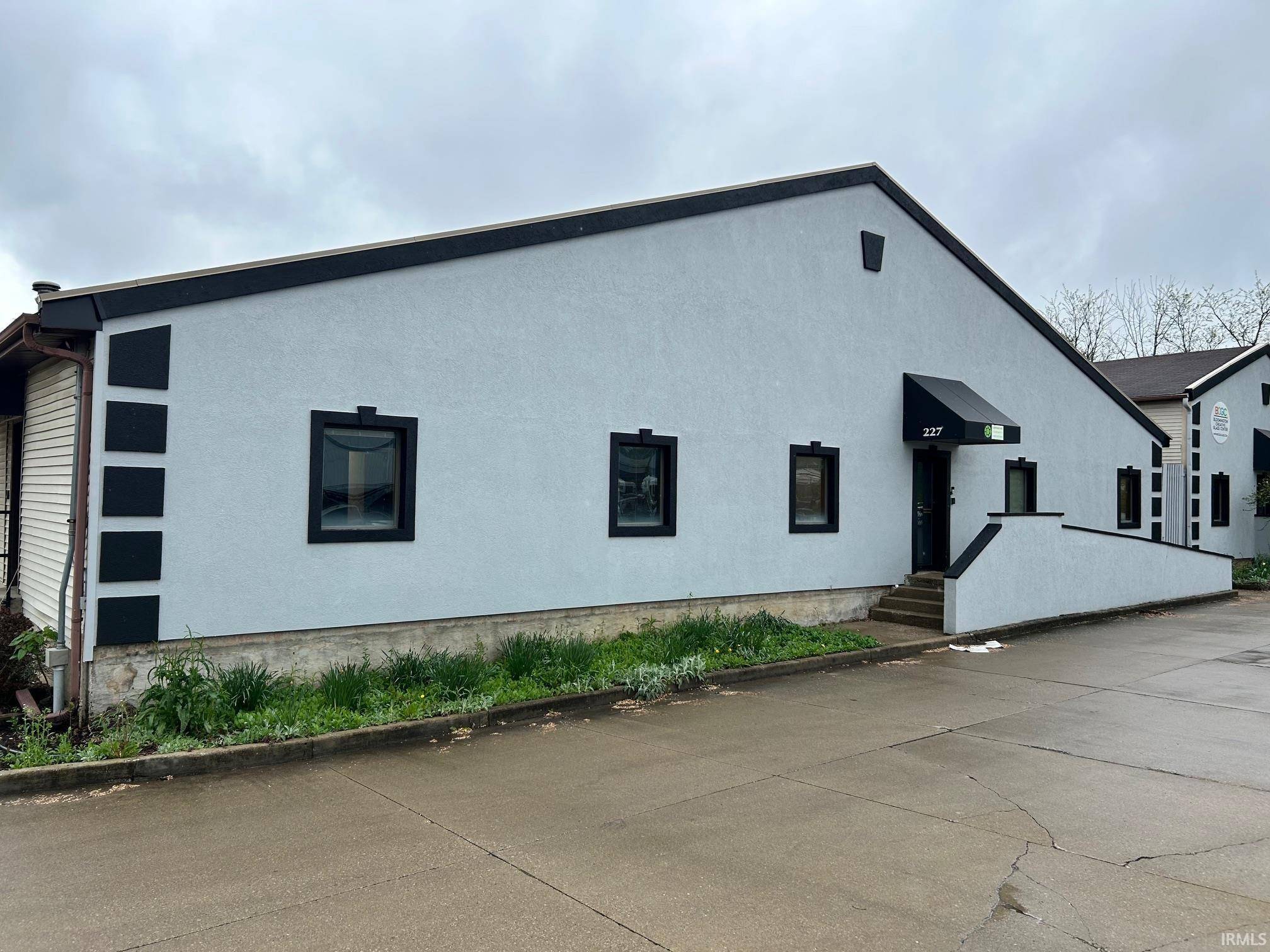 Bloomington, IN 47403,227 W Grimes Lane