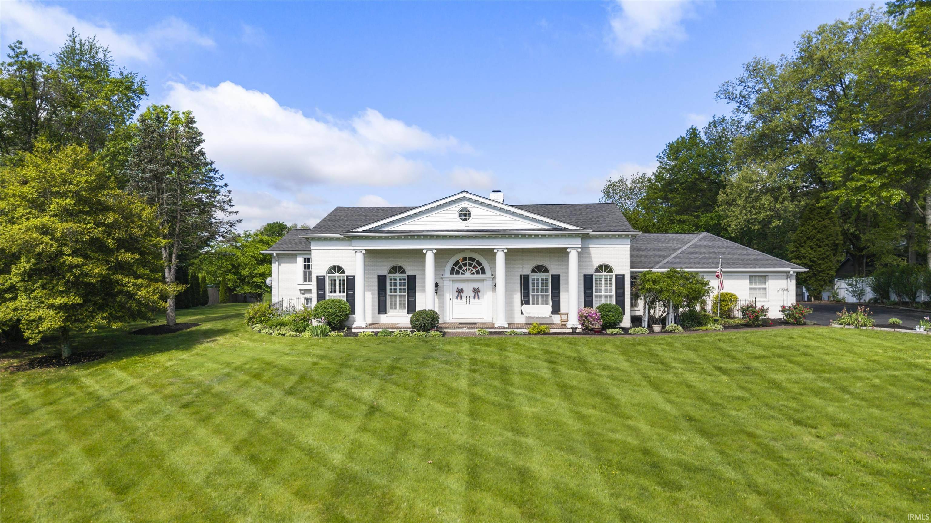 Newburgh, IN 47630-8157,1711 Old Plank Road