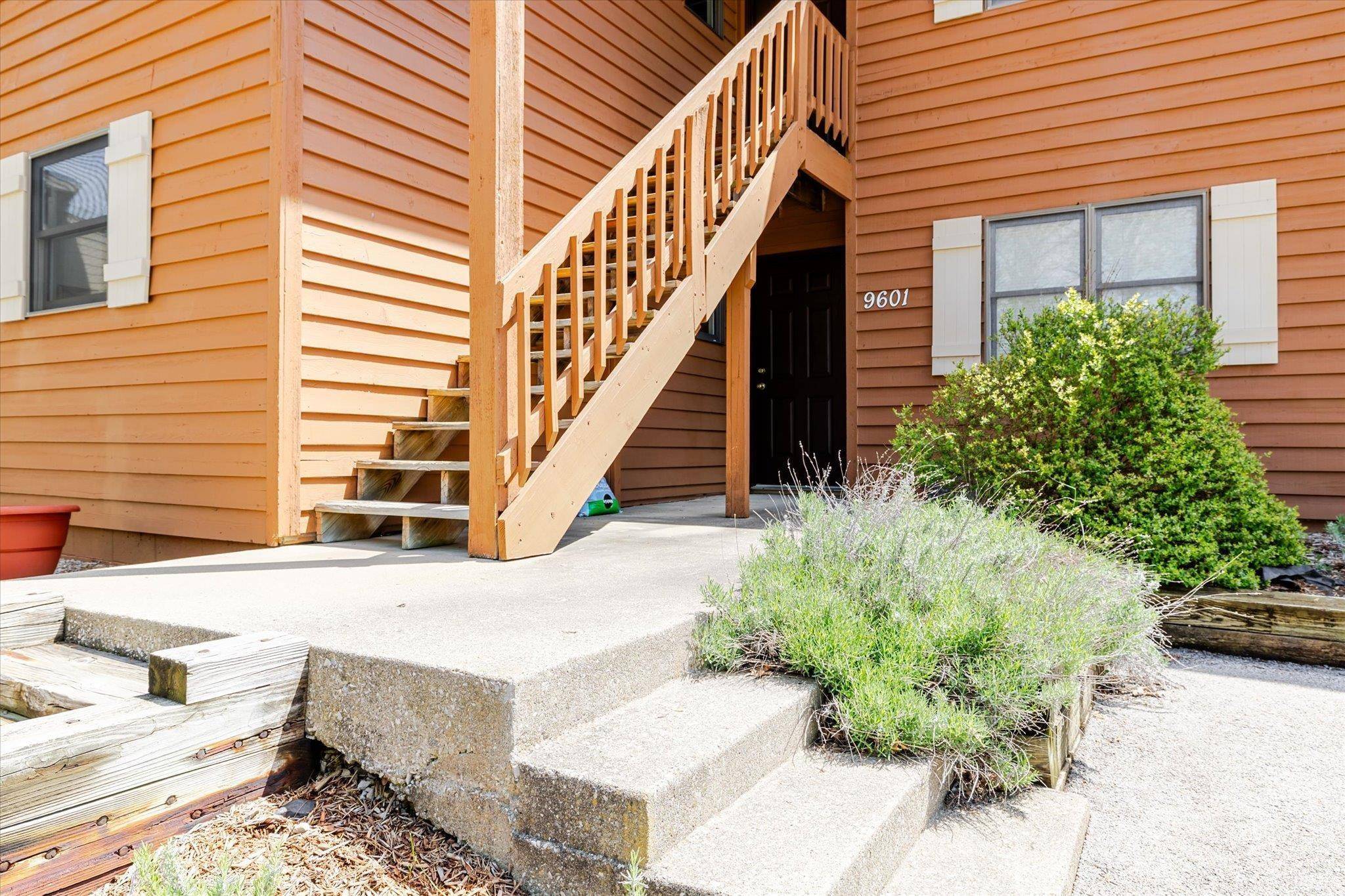 Bloomington, IN 47401,9601 S Lake Ridge Drive #3