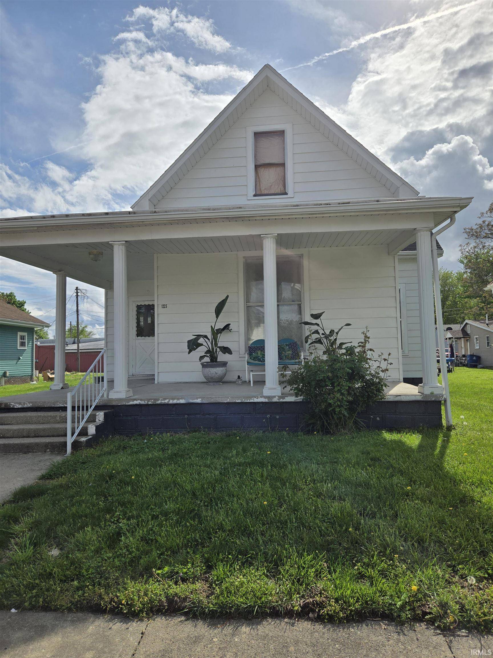Vincennes, IN 47591,1225 Main Street