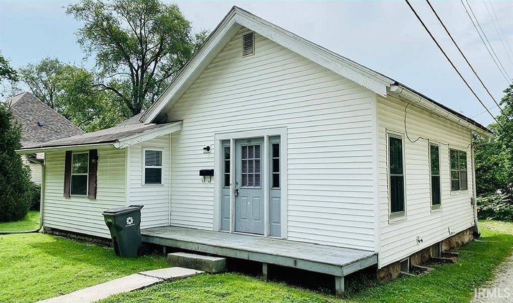 Bloomington, IN 47408,214 E 11th Street
