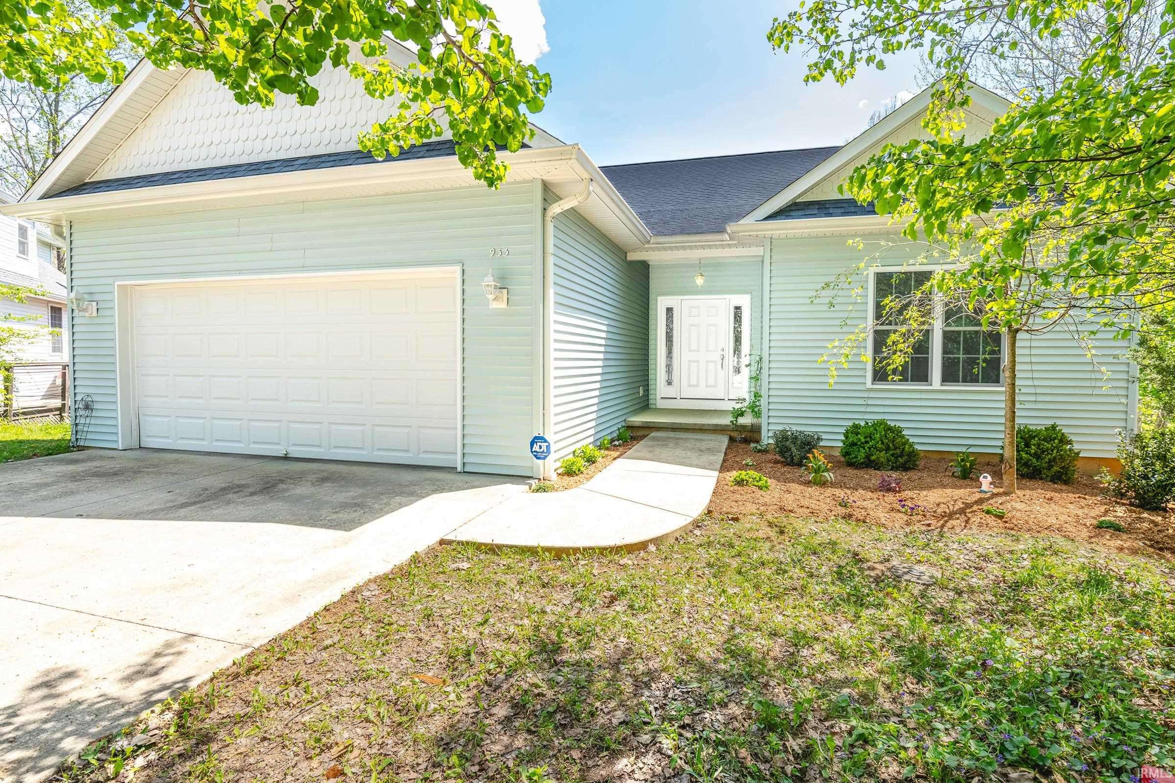 Bloomington, IN 47401,933 S Brumley Court