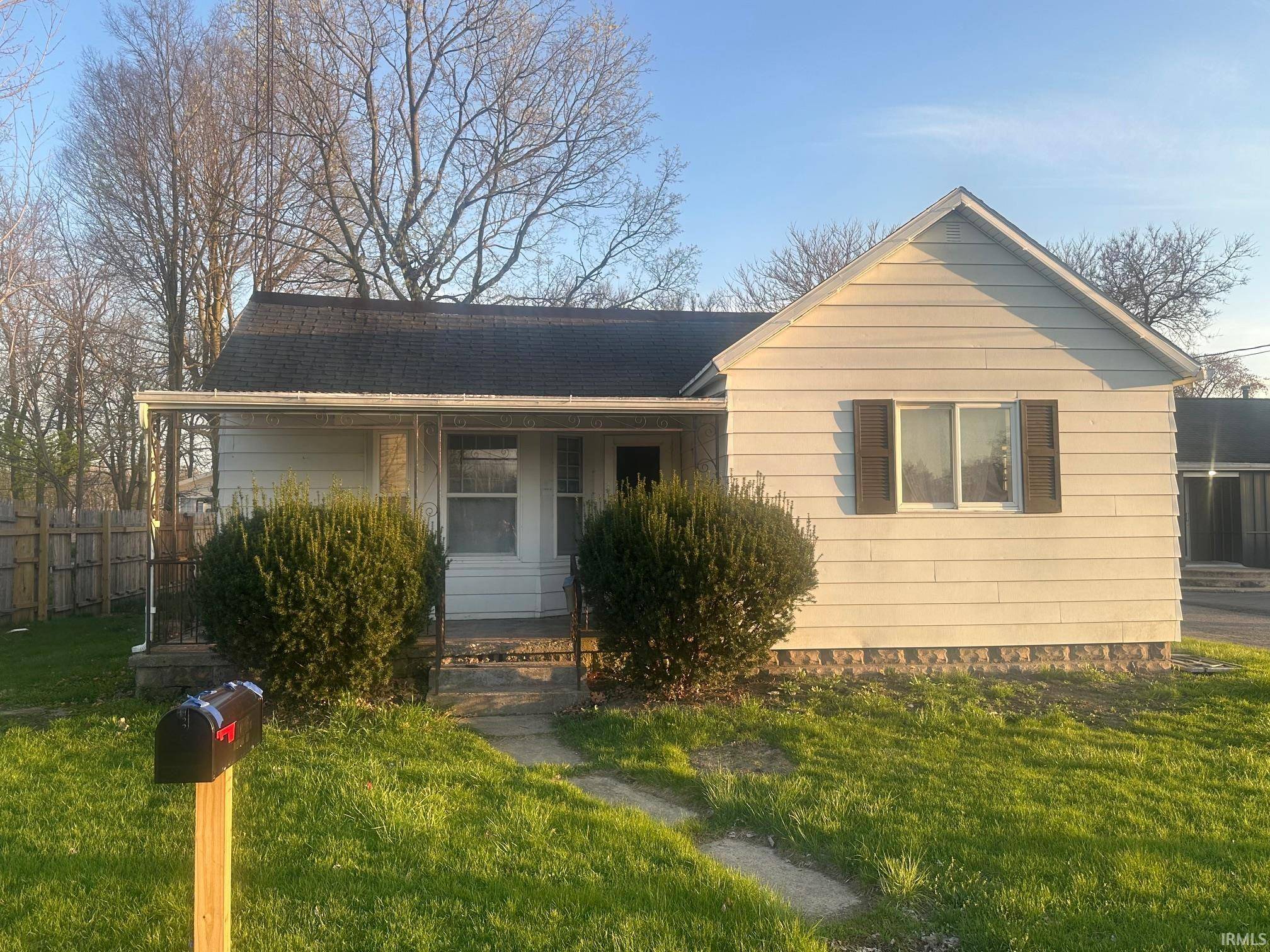 Warsaw, IN 46580-4603,1046 E Winona Avenue