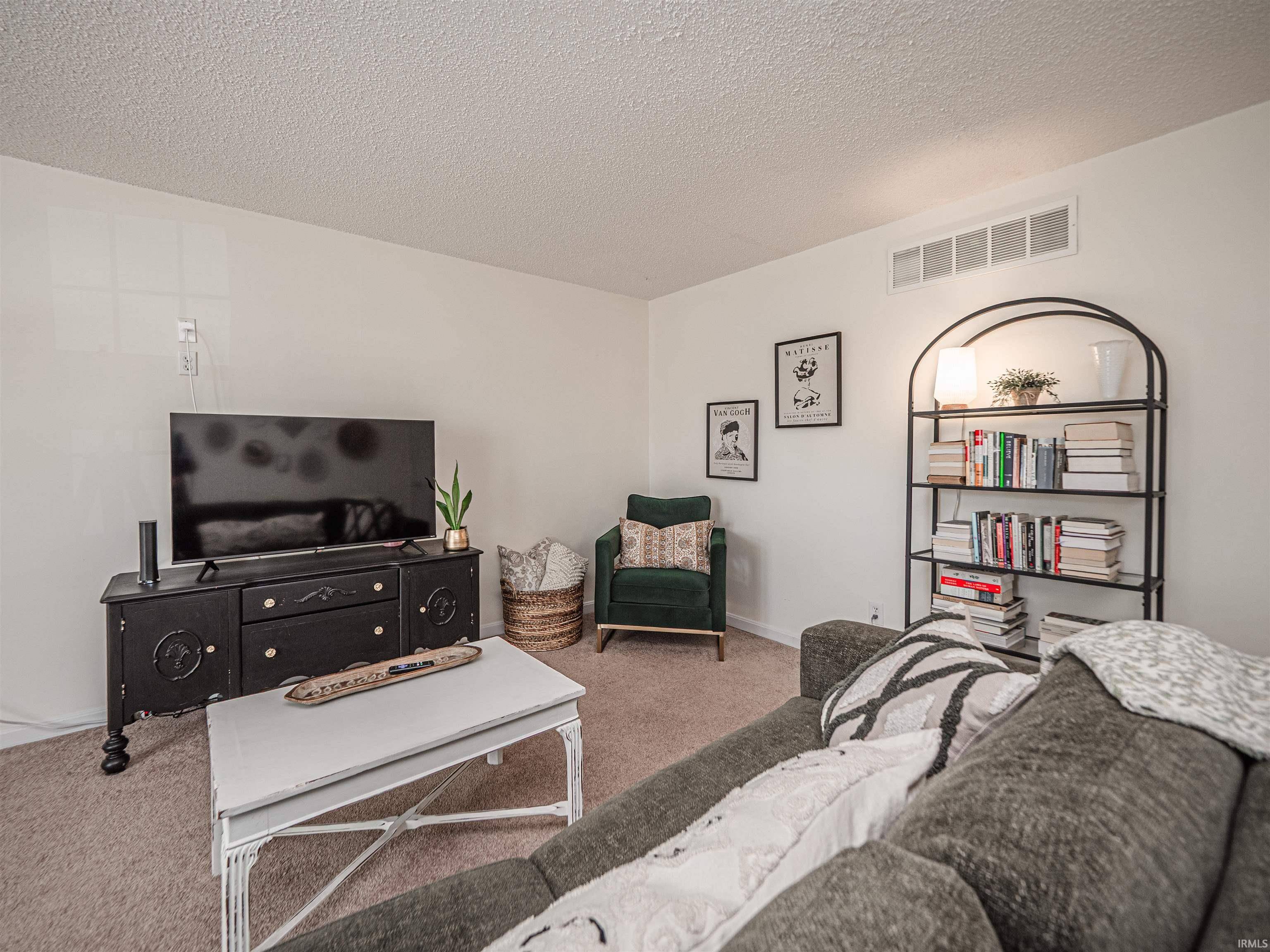 Evansville, IN 47715,642 Kingswood Drive