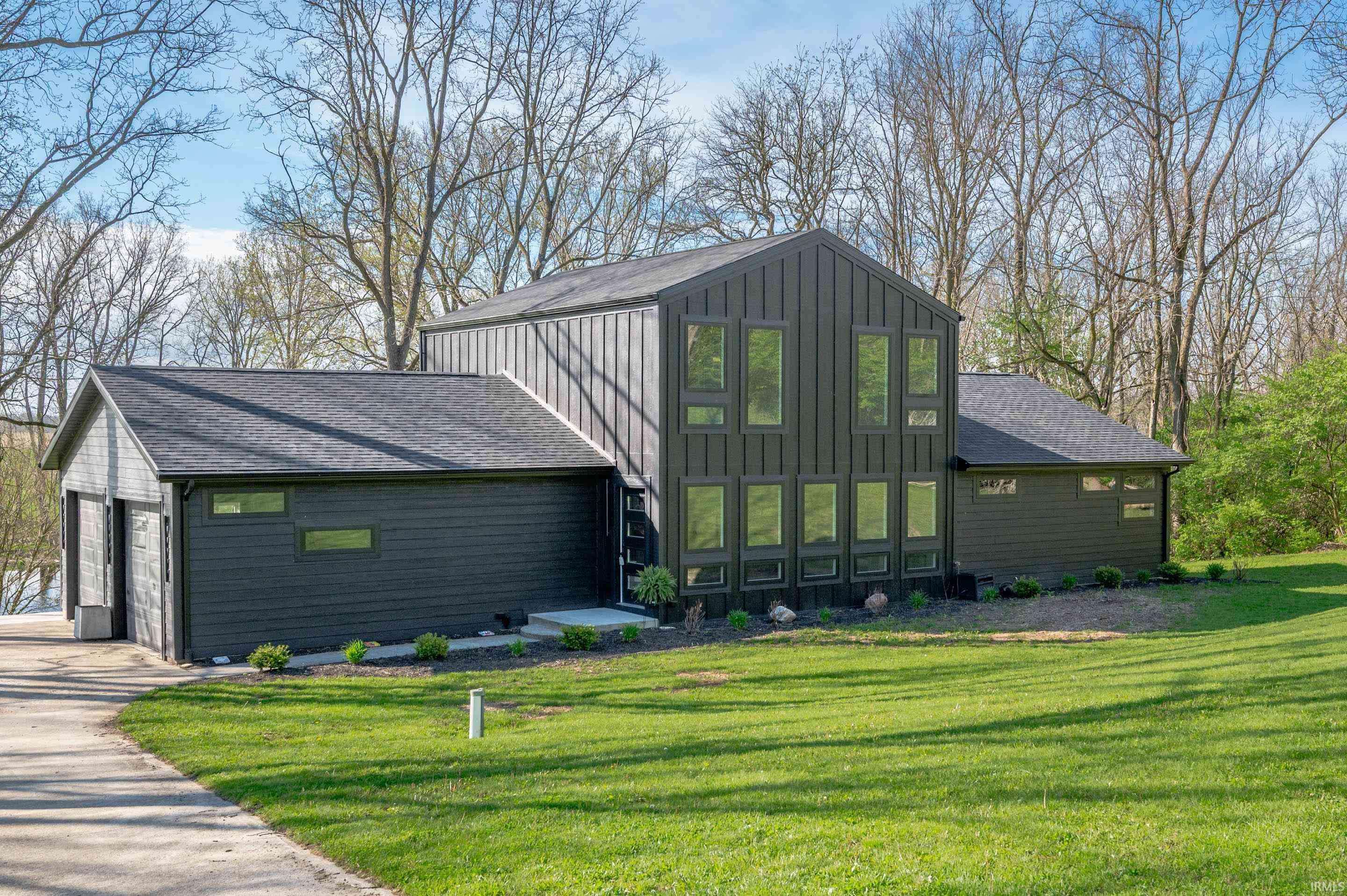 Albany, IN 47320,13440 N Summerhill Drive