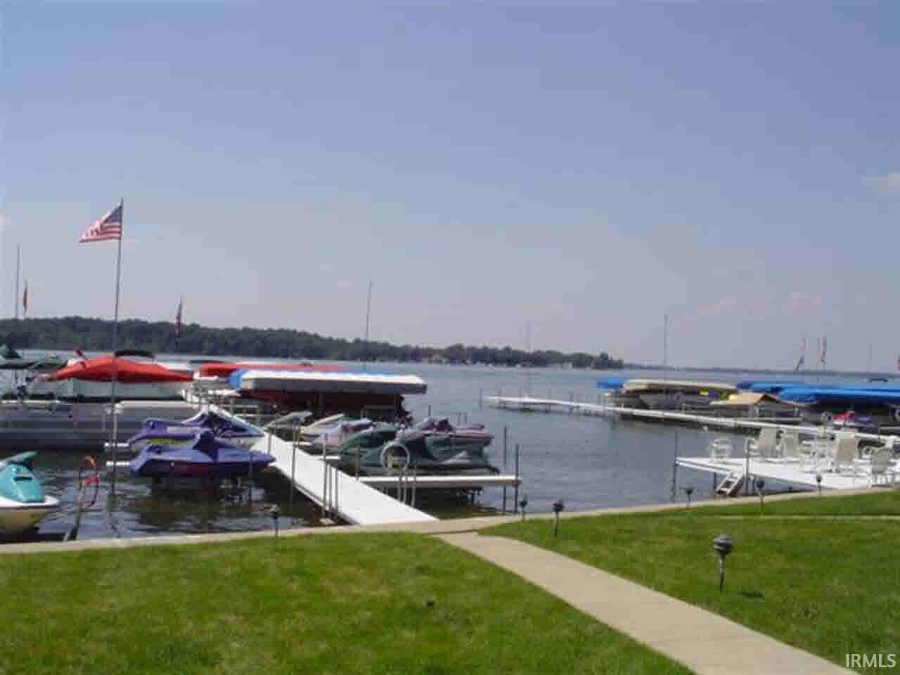 Syracuse, IN 46567,10035 N Turkey Creek Rd UNIT 102