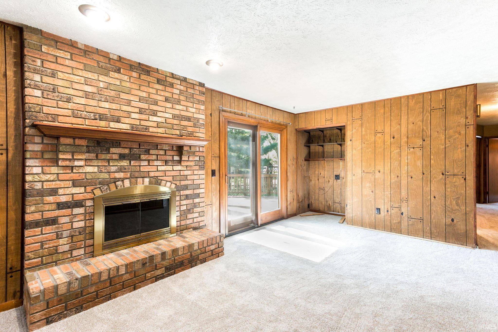 Mishawaka, IN 46544-6753,915 Shady Oaks Court