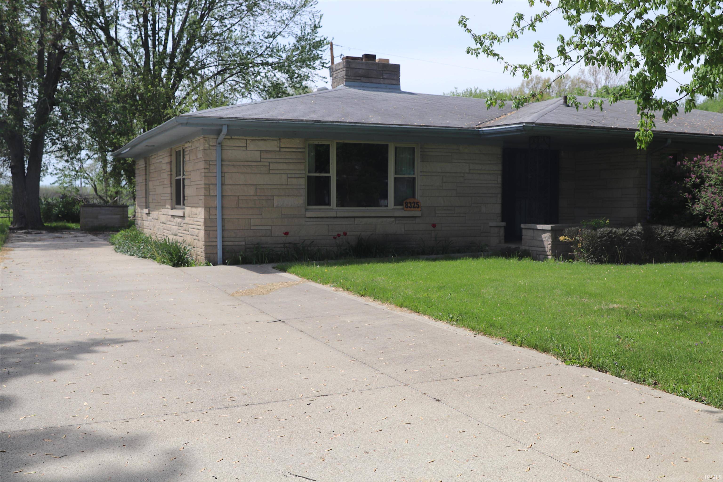Daleville, IN 47334,8325 S Pleasant Street
