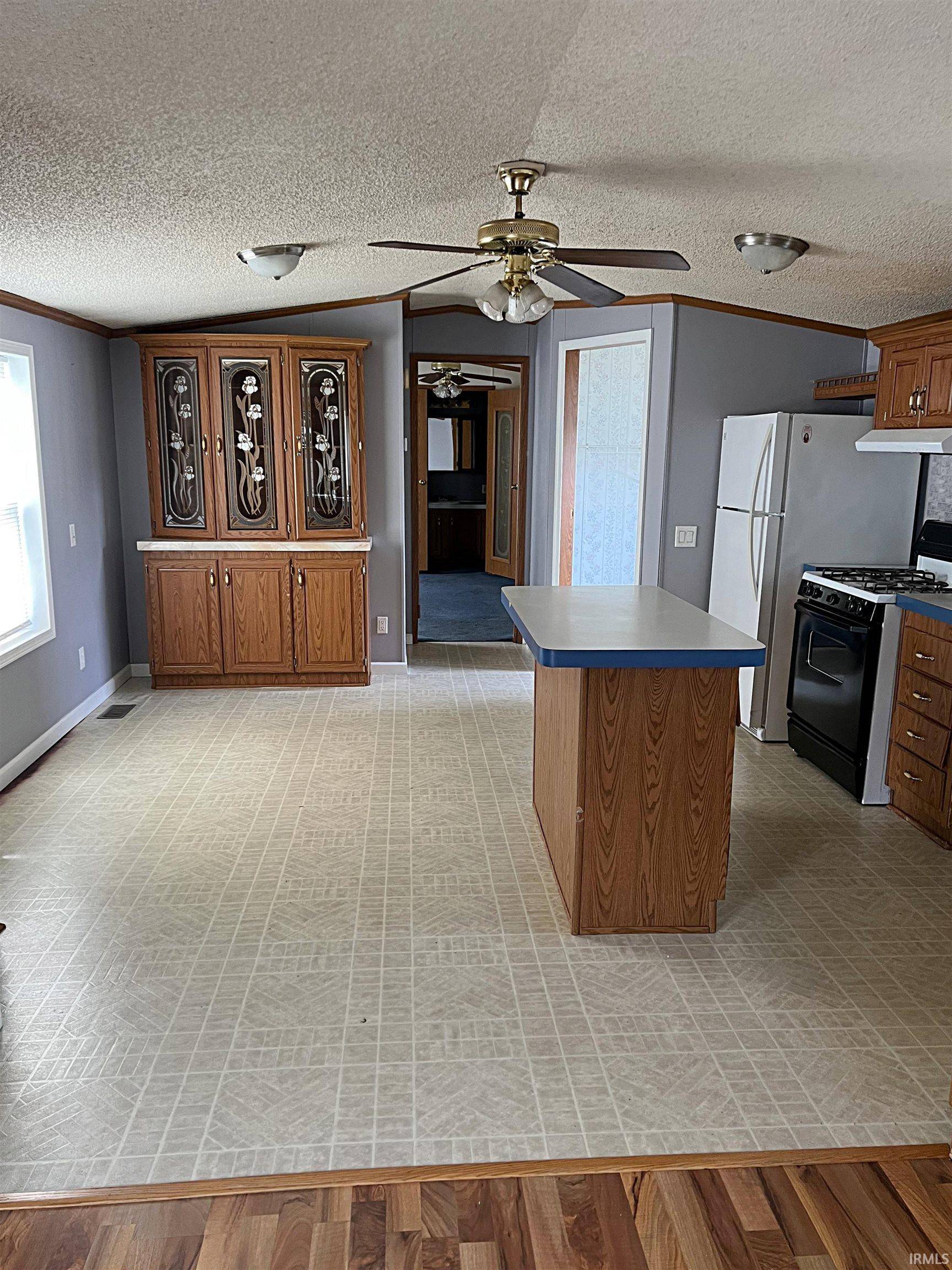 Linton, IN 47441,129 H St NW