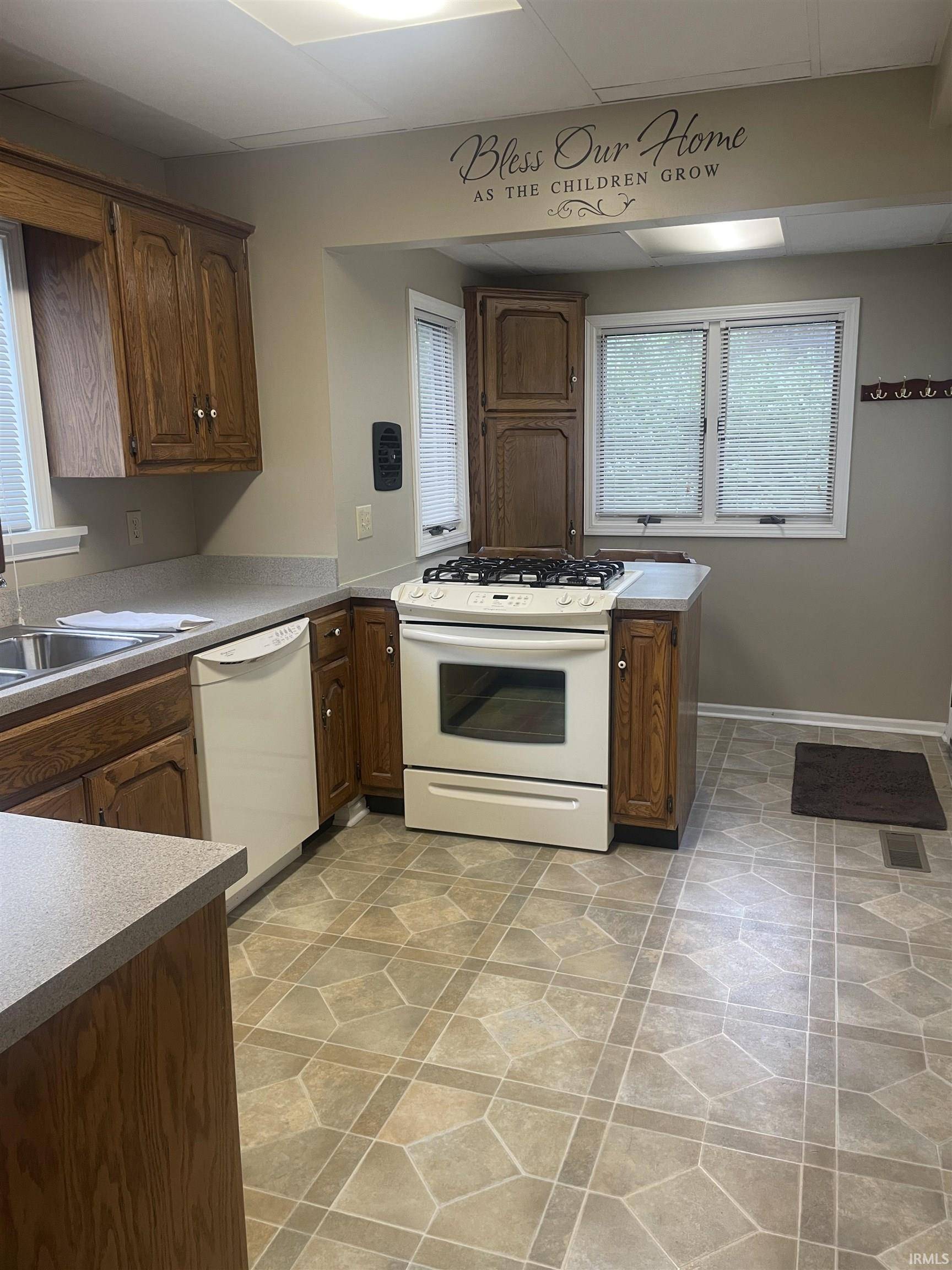 Fort Wayne, IN 46805,2716 Buena Vista Drive