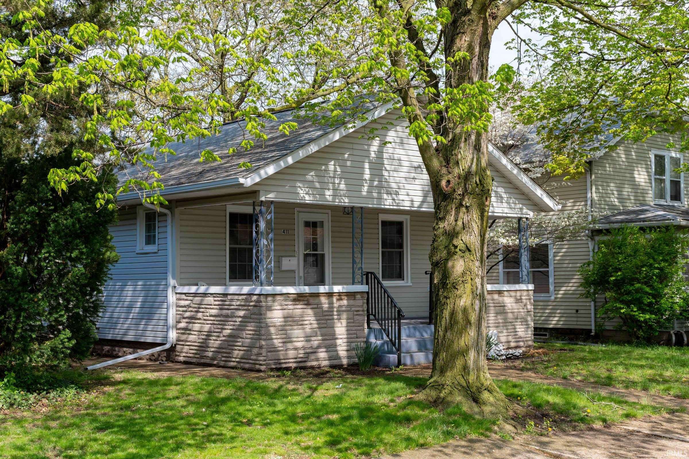 Mishawaka, IN 46544,411 N WENGER Avenue