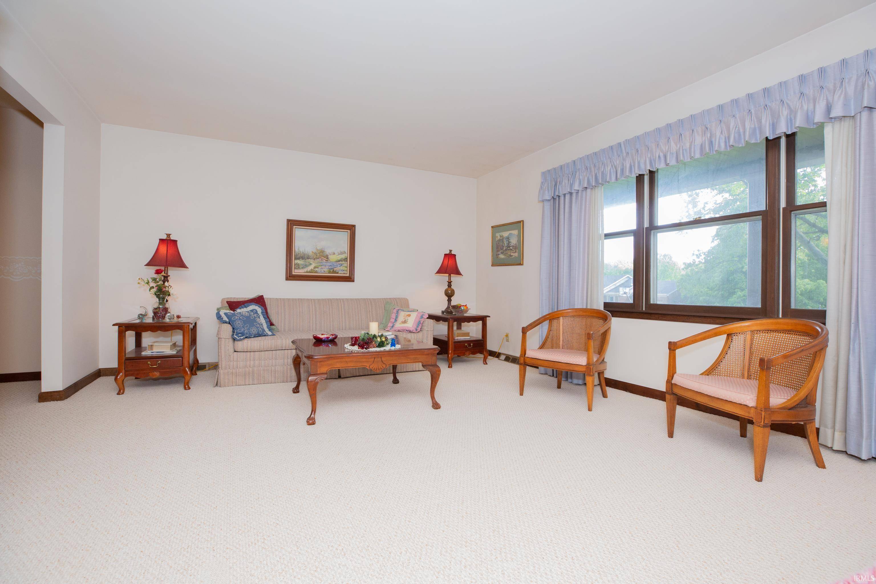 Evansville, IN 47710,8415 Holly Court
