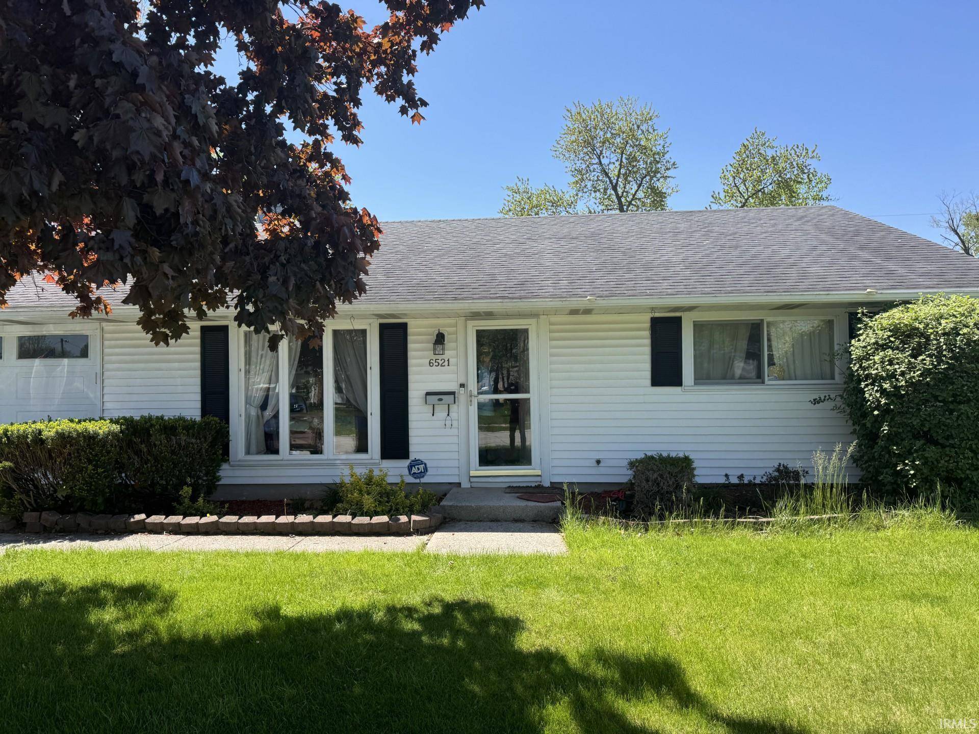 Fort Wayne, IN 46825,6521 Redbud Drive