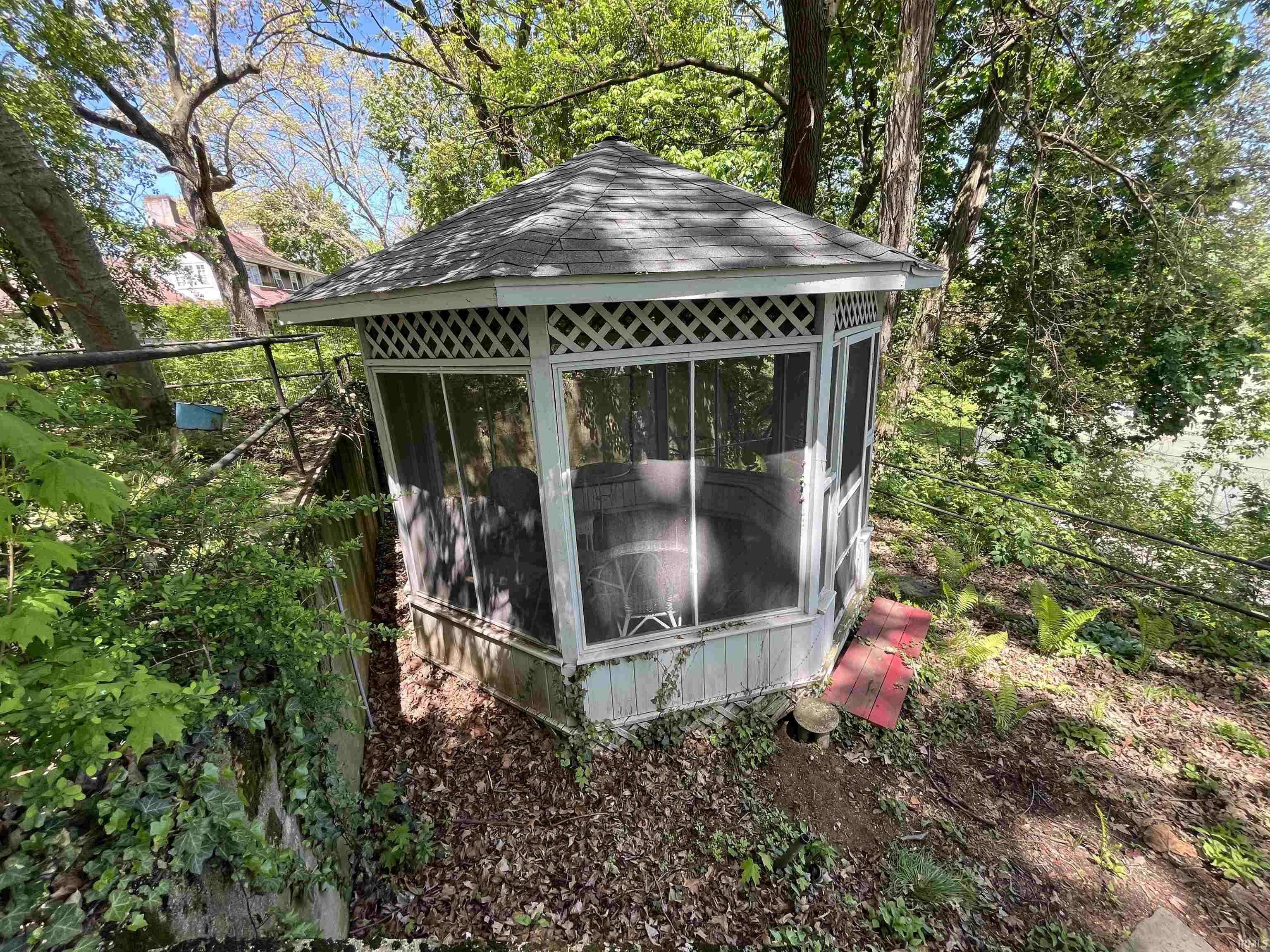 South Bend, IN 46616,836 Dushane Court