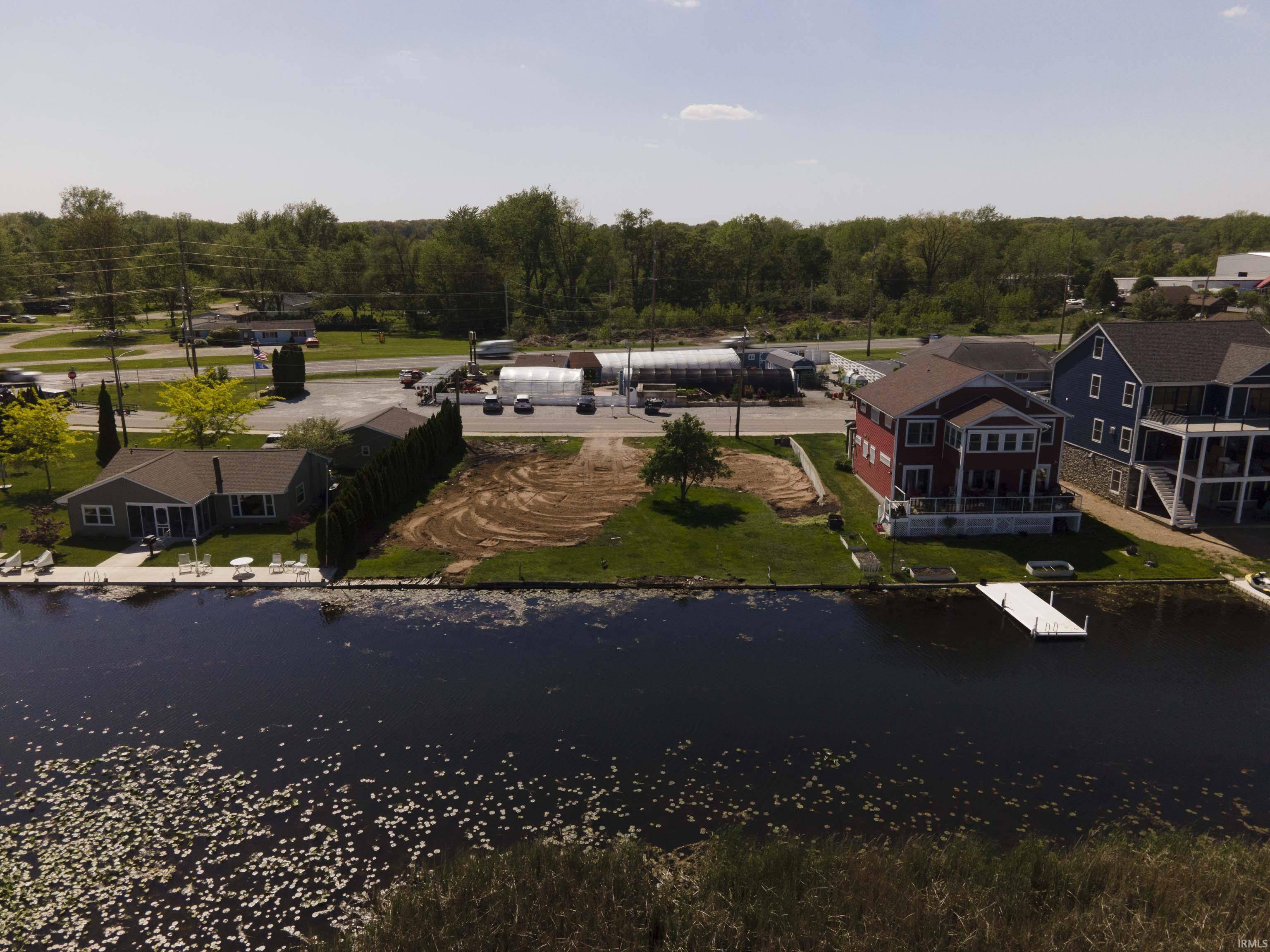 Syracuse, IN 46567,1422 S Harkless Drive