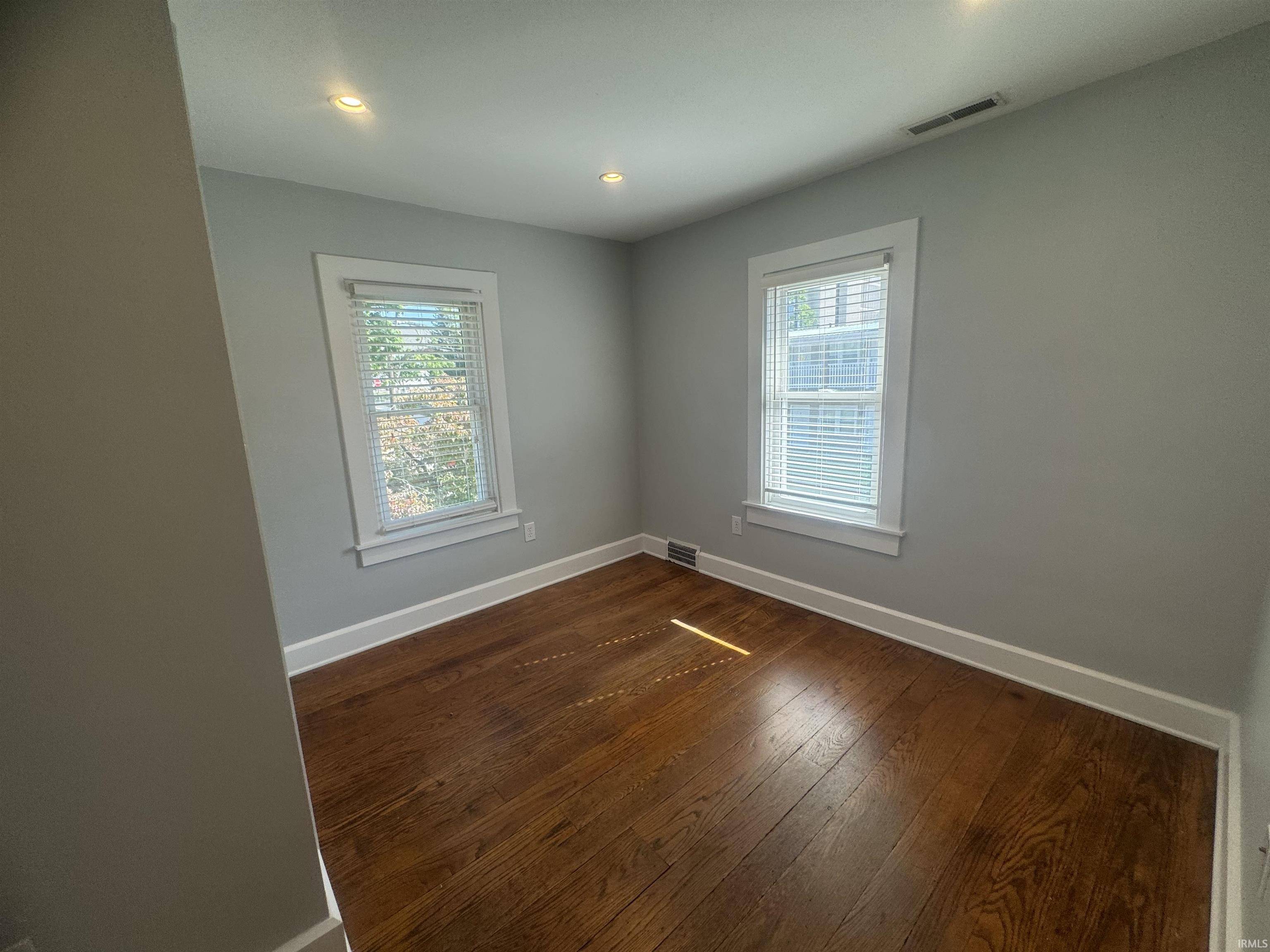 Bloomington, IN 47401,729 E Hunter Avenue #1