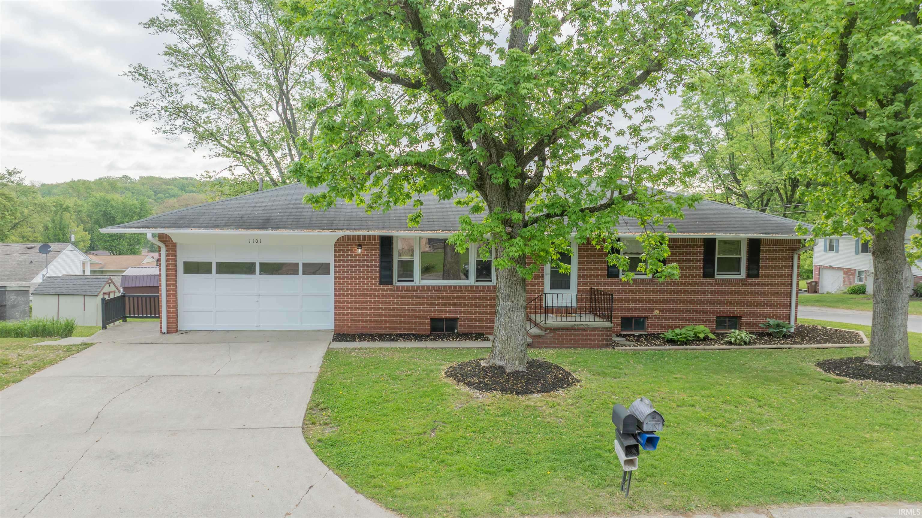 Monticello, IN 47960,1101 Maxwell Avenue