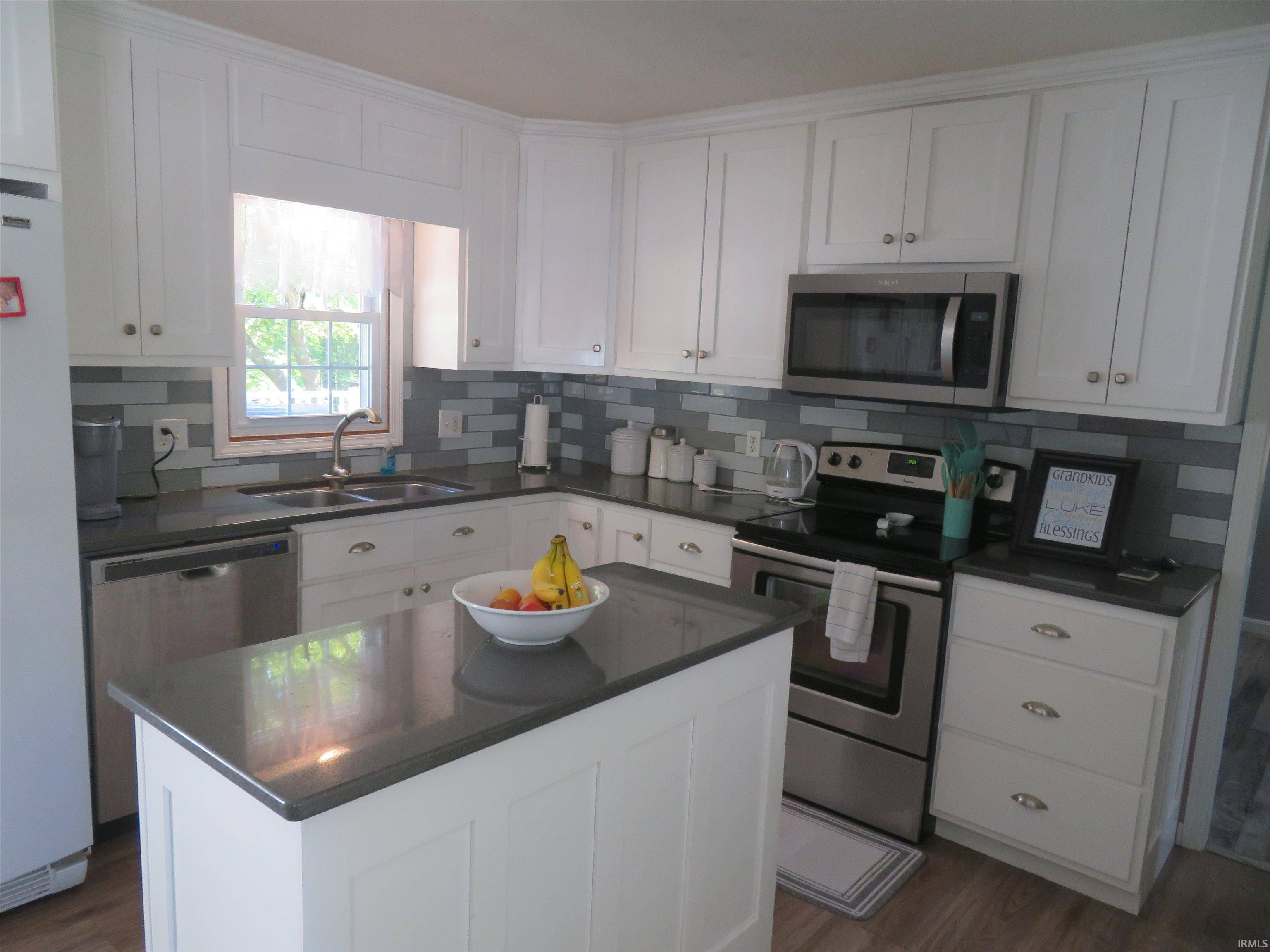 Loogootee, IN 47553,1243 Bellgrade Avenue