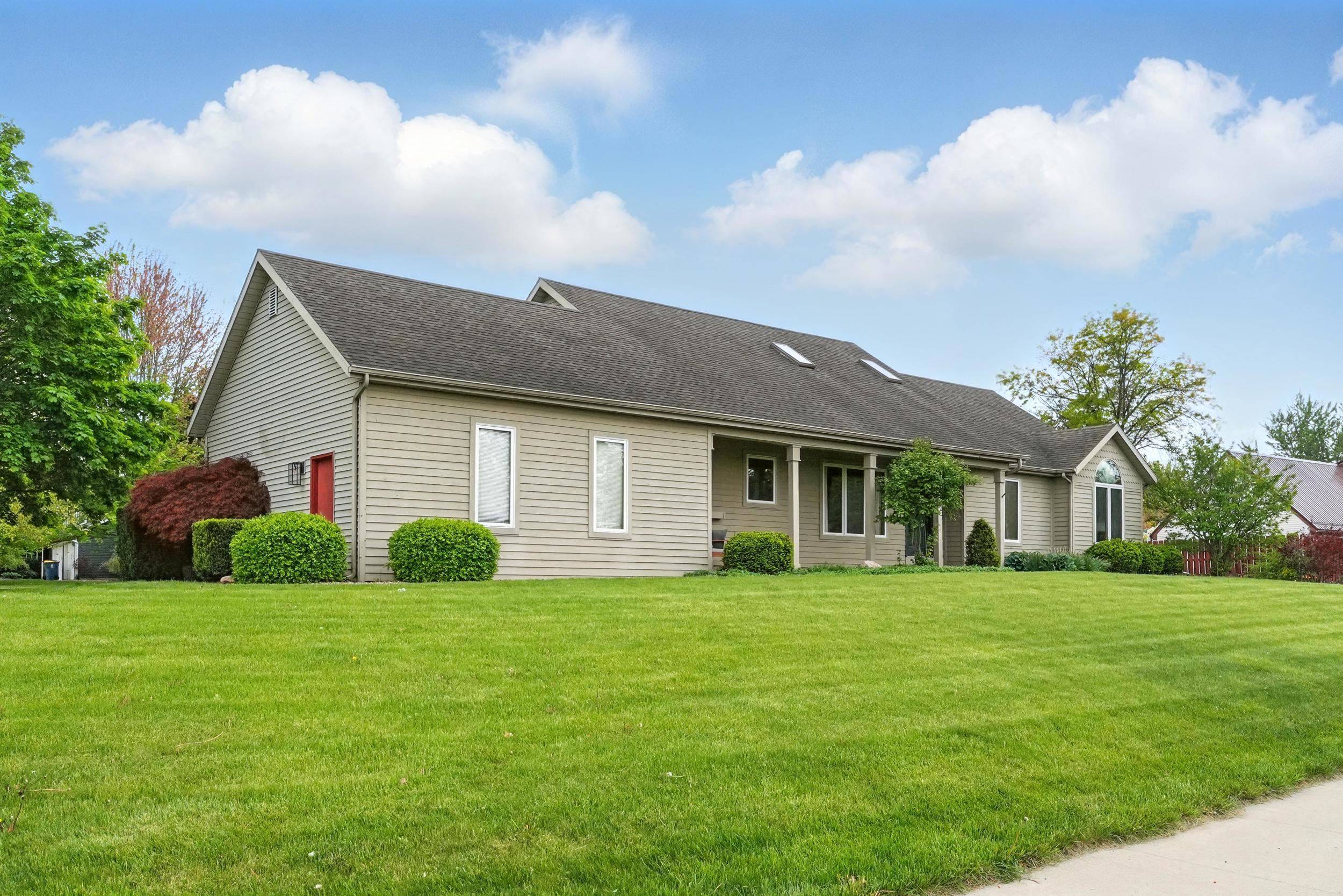 Angola, IN 46703,704 Redding Road