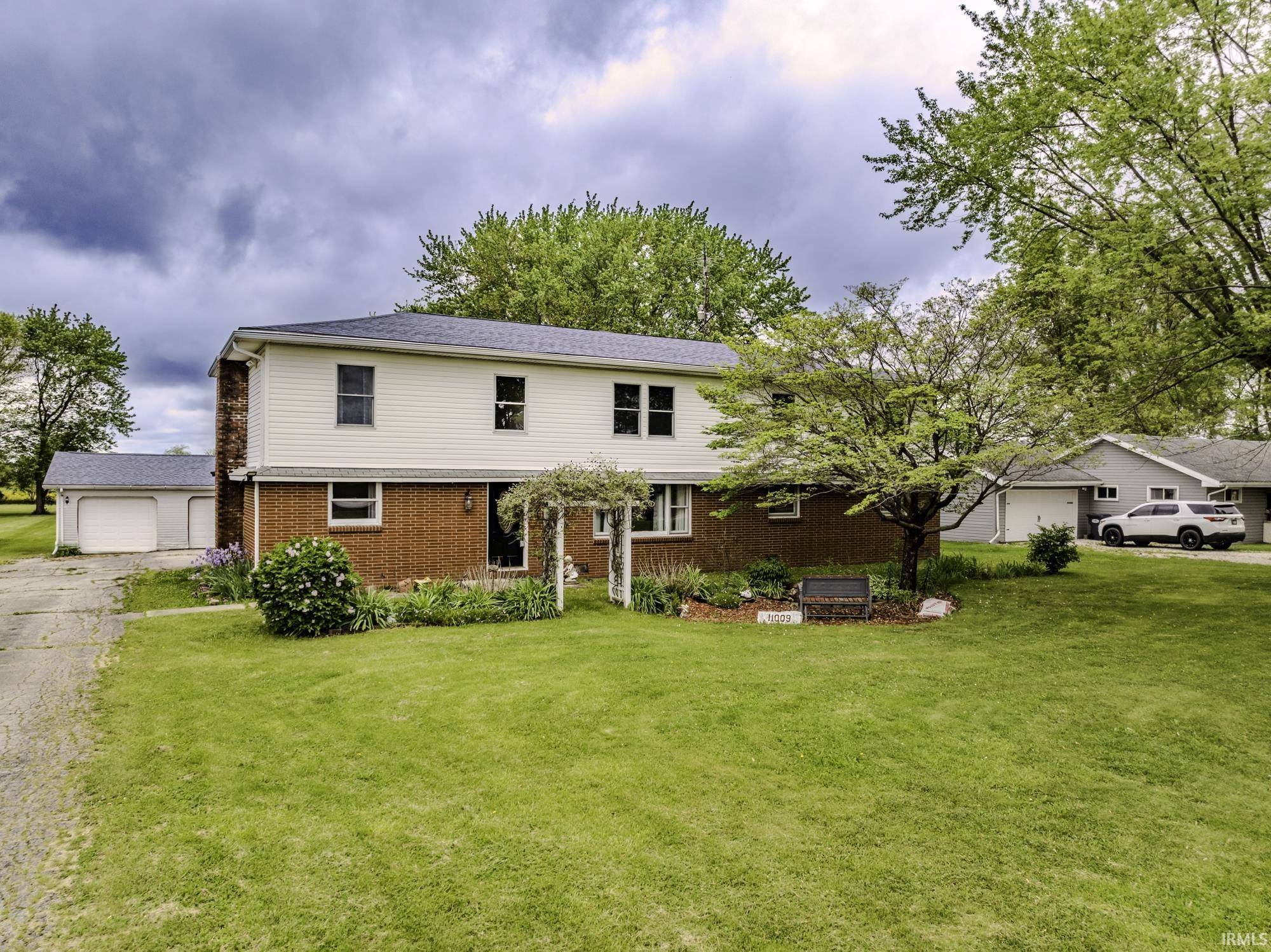 Muncie, IN 47302,11009 S County Road 300 W