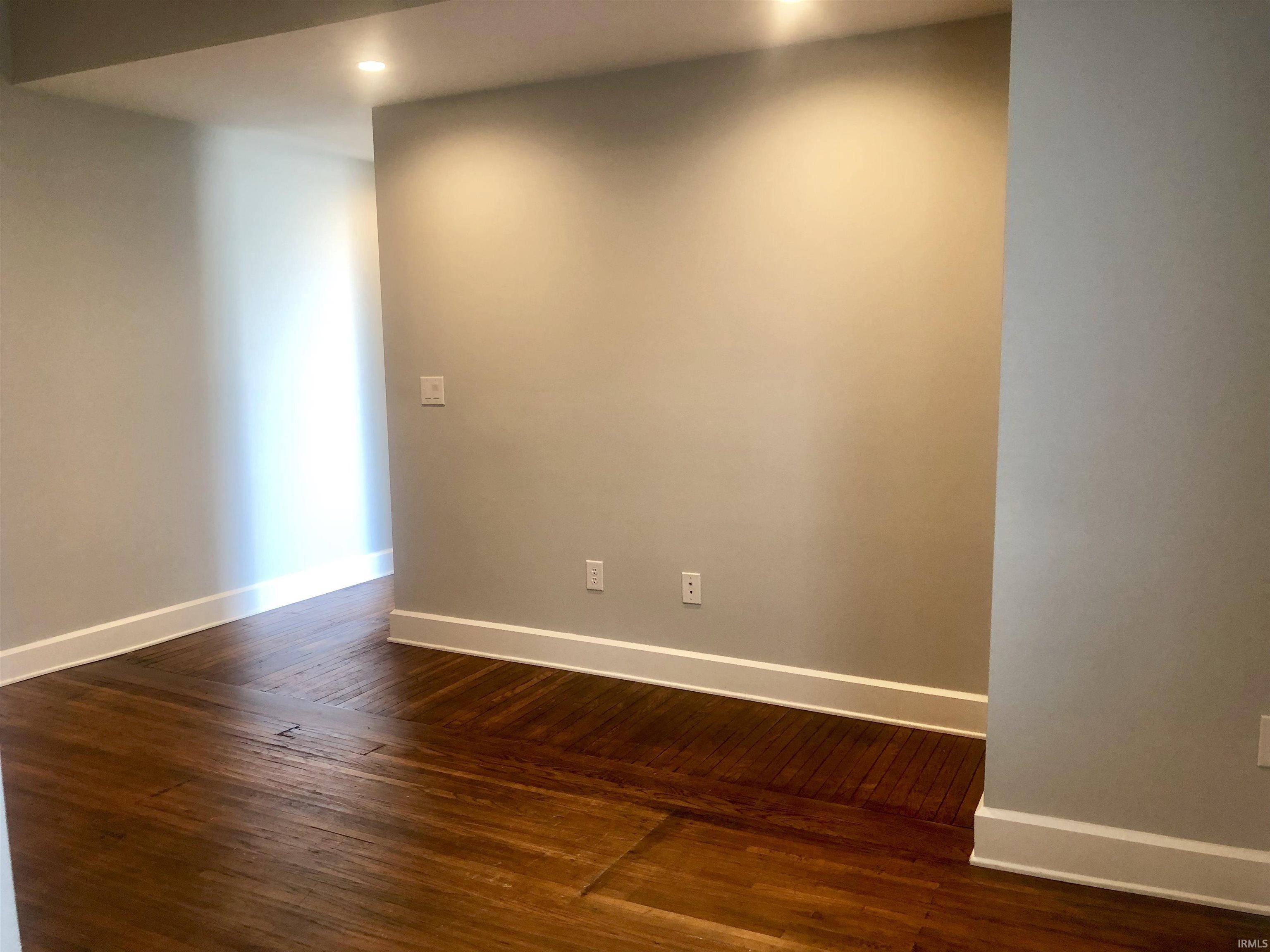 Bloomington, IN 47401,729 E Hunter Avenue #2