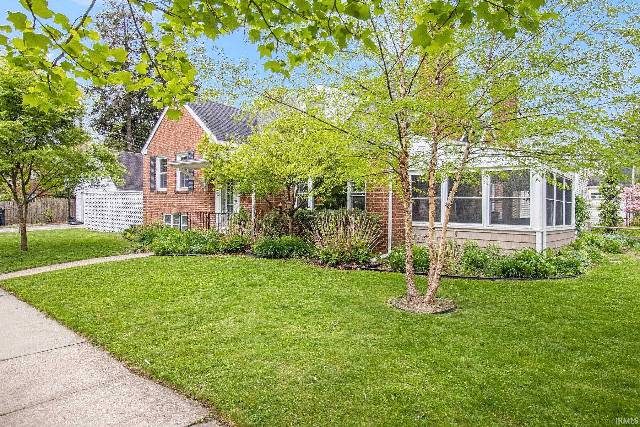 South Bend, IN 46617,423 N Esther Street