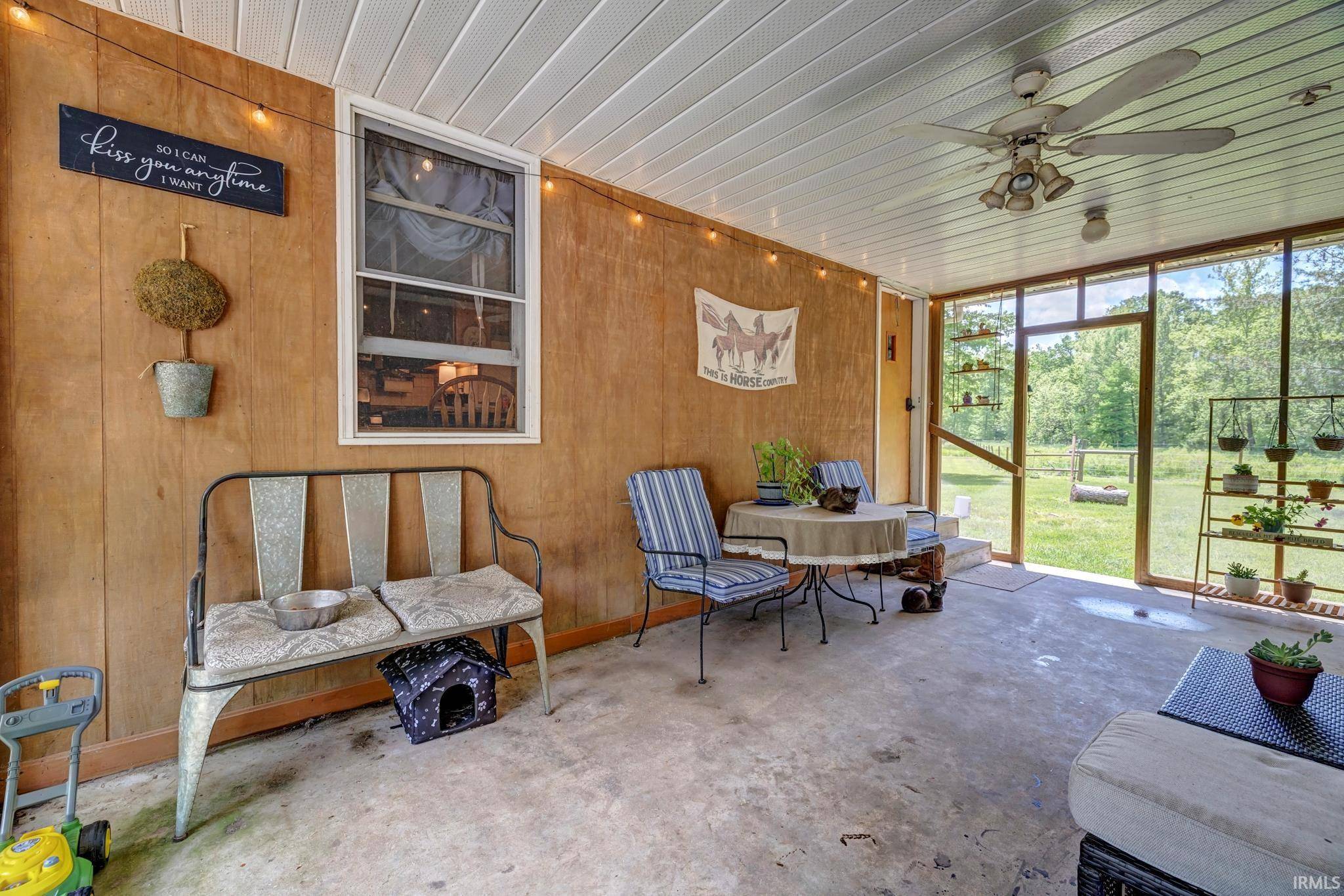 Bloomfield, IN 47424,628 E Sand Hollar Road