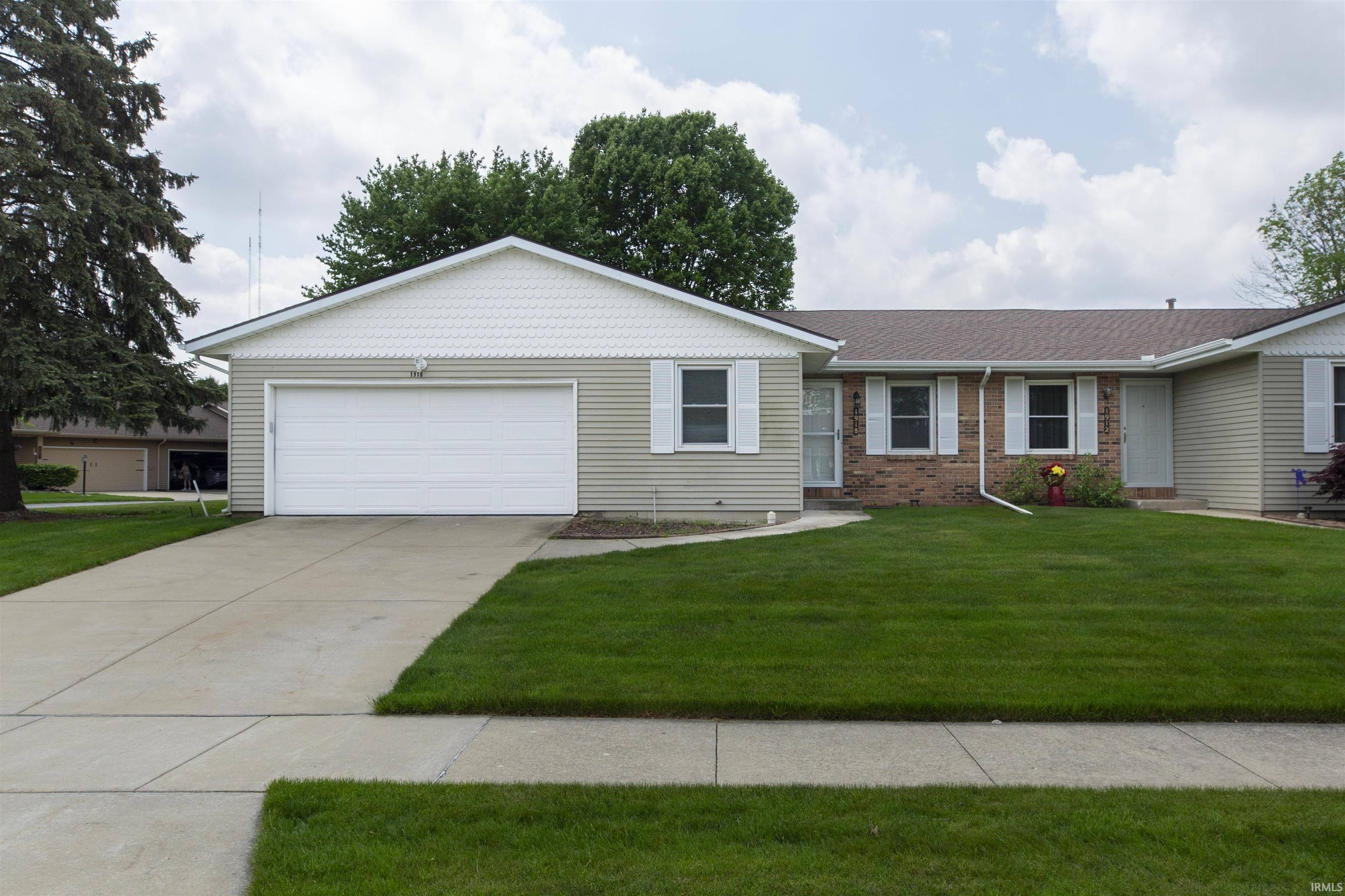 South Bend, IN 46614-6349,1918 E Farnsworth Drive