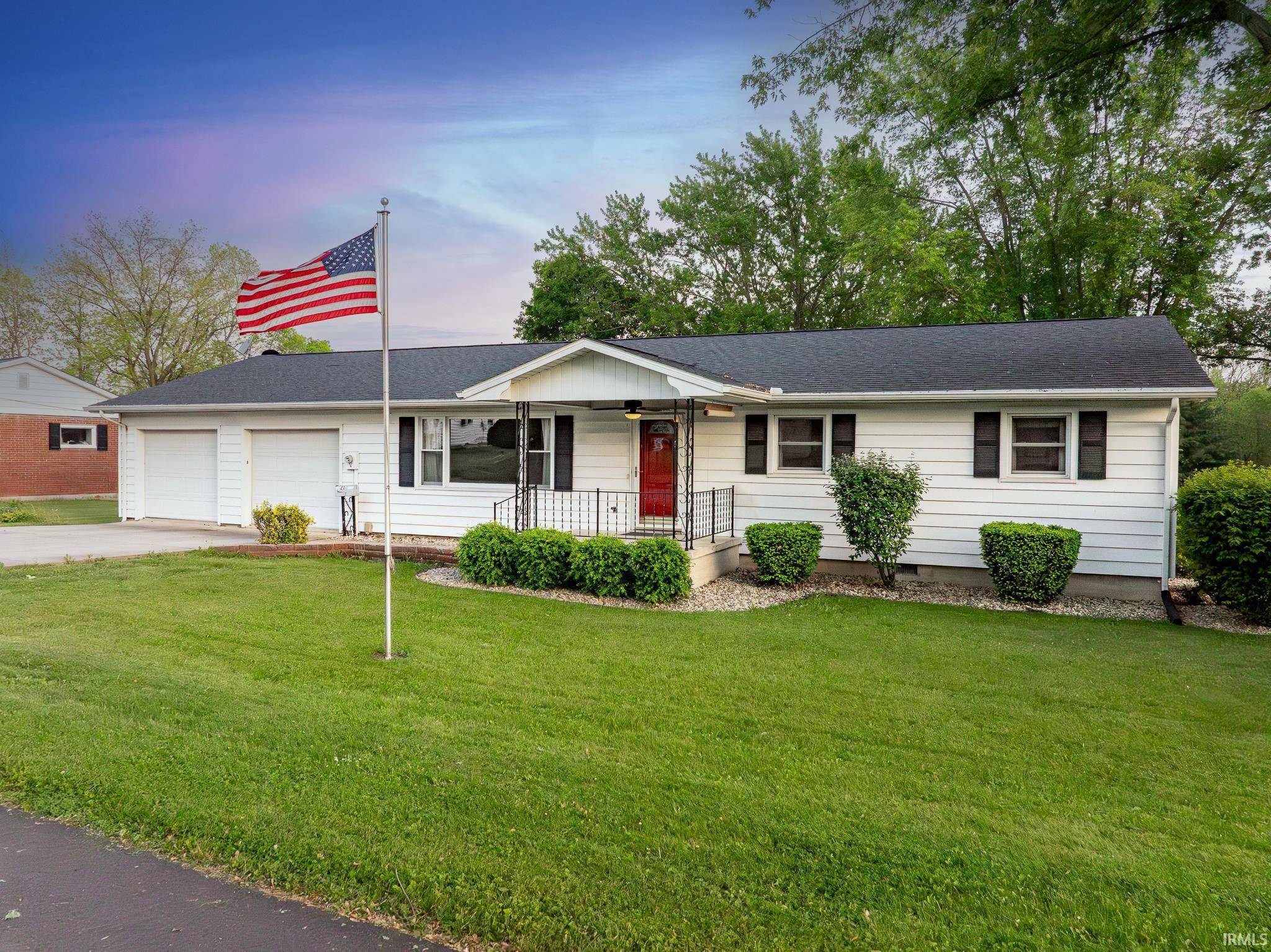Lafontaine, IN 46940,210 E Branson Street
