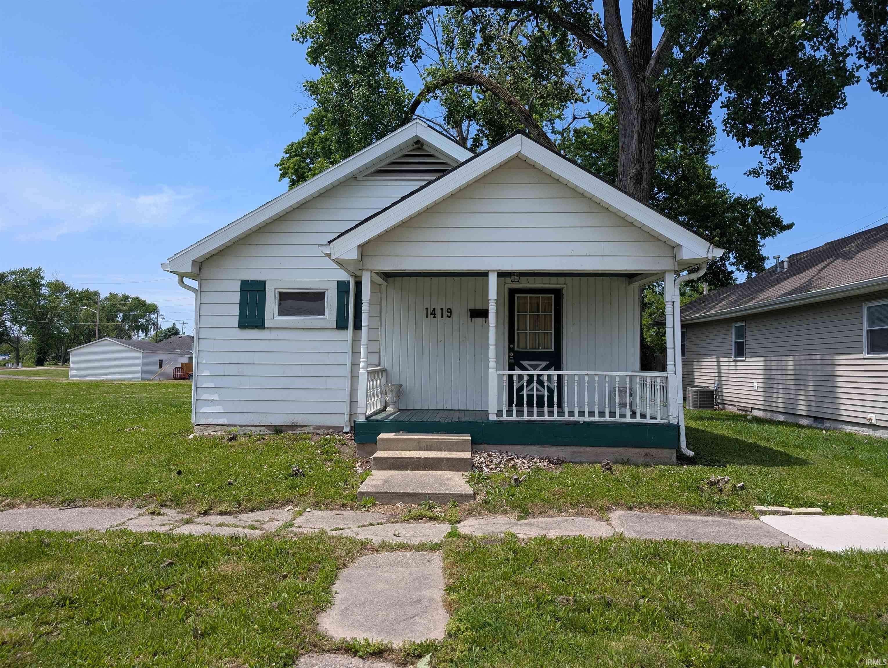 Vincennes, IN 47591,1419 College Avenue