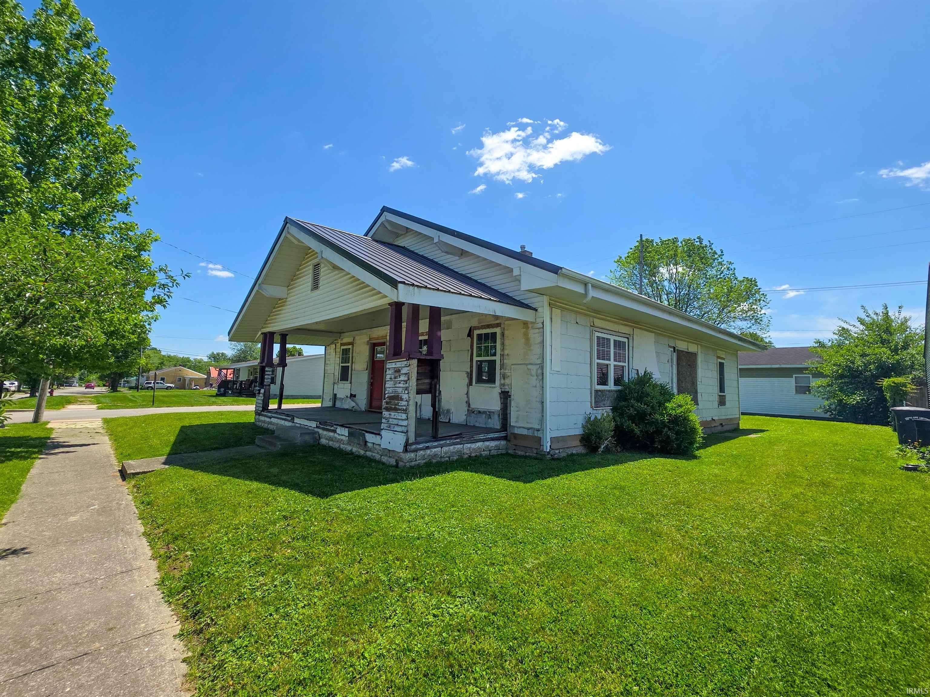 Linton, IN 47441,789 NE H Street