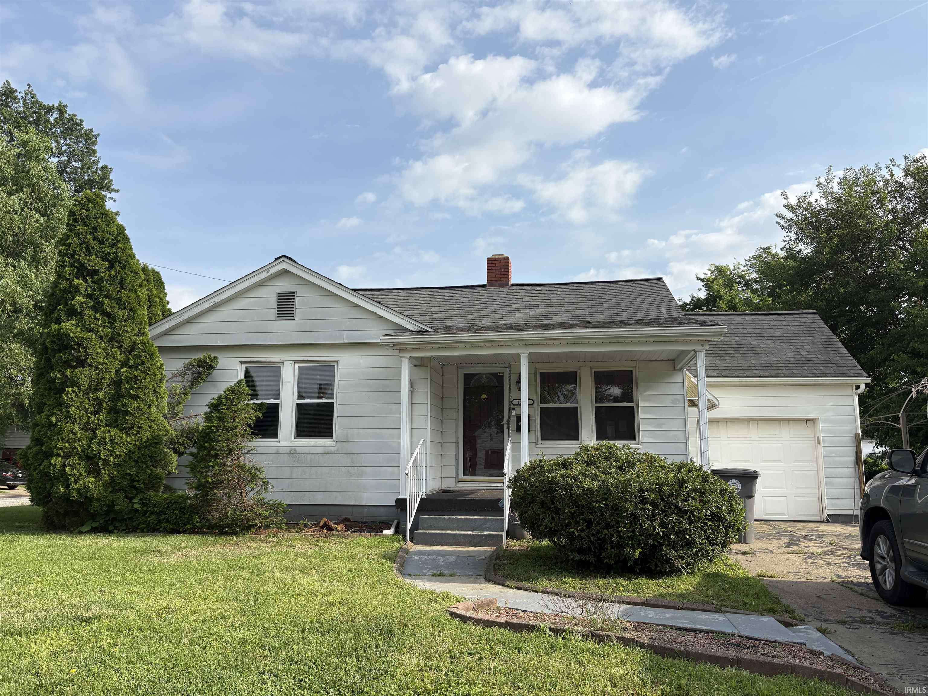Evansville, IN 47711,1713 E Illinois Street