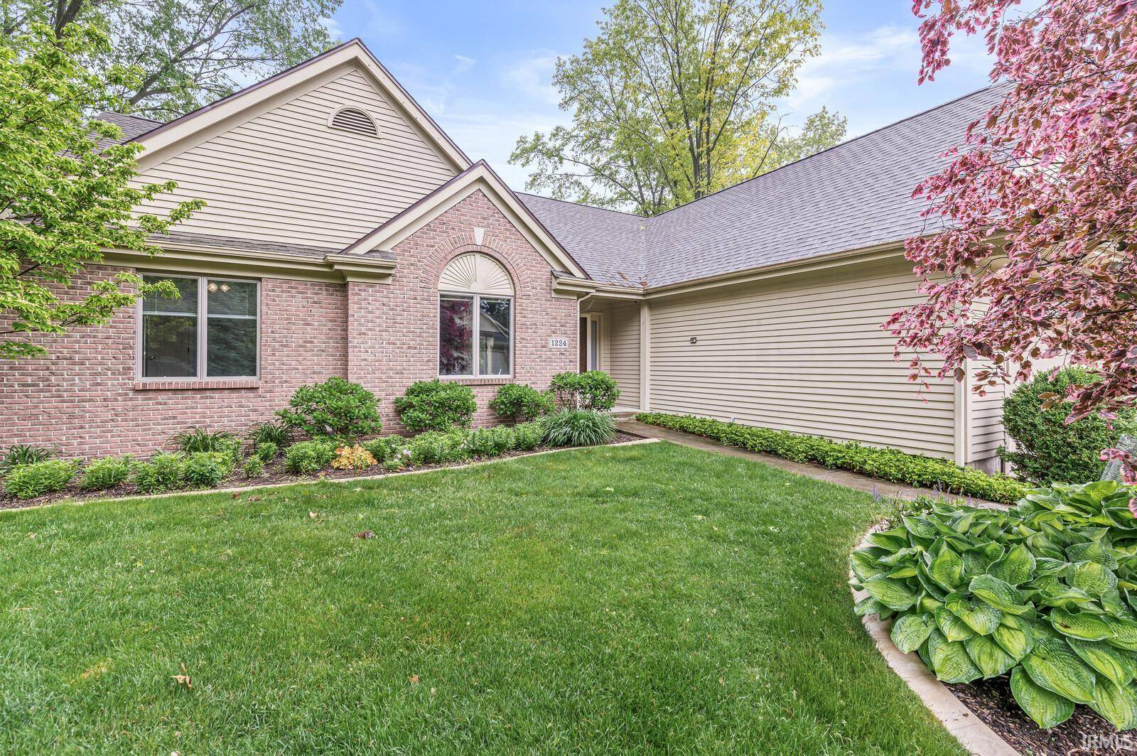 Mishawaka, IN 46545,1224 Foxglove Court