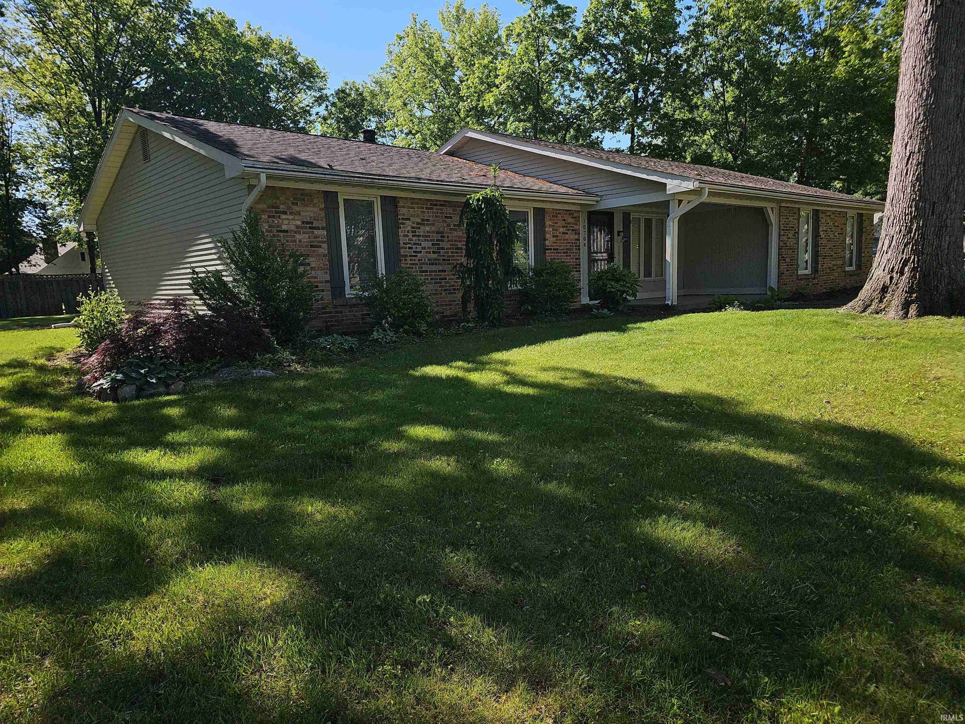 Fort Wayne, IN 46845,10704 Longwood Drive