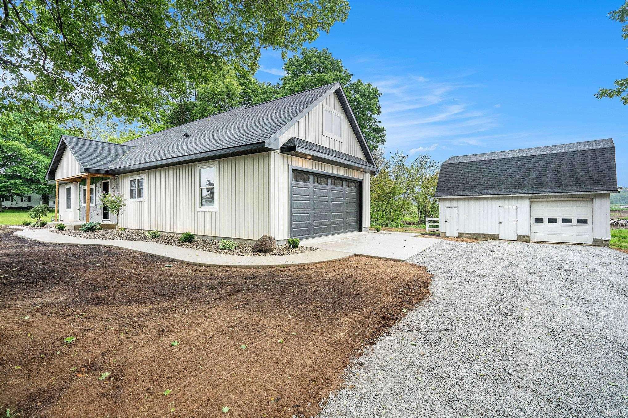 Middlebury, IN 46540,13988 County Road 28